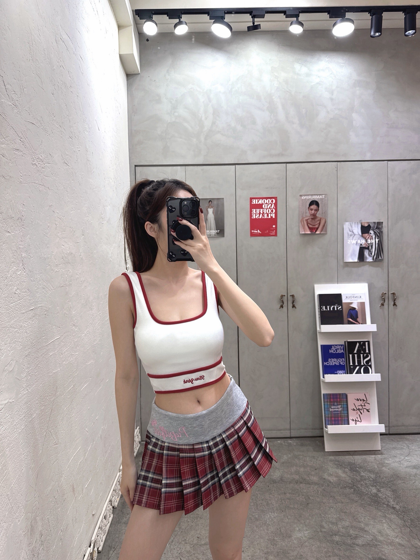 271173BA-9A71-4298-A825-DE08652AE594