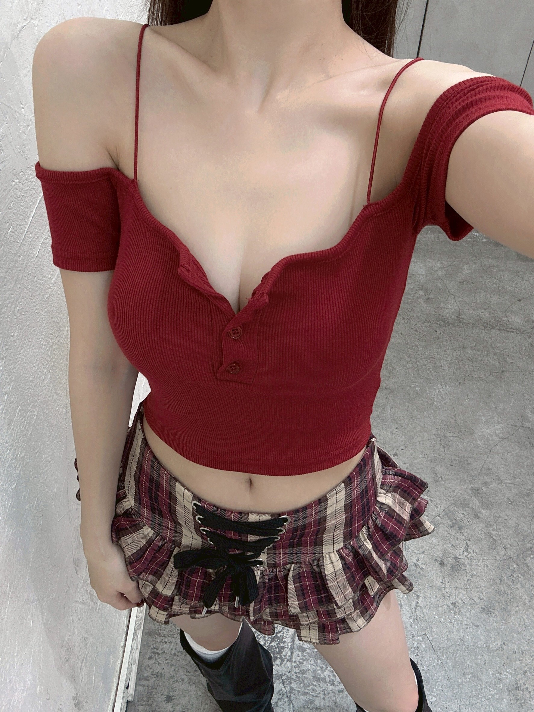 C83B817B-0BFD-4B1A-8B78-15E704B69E74