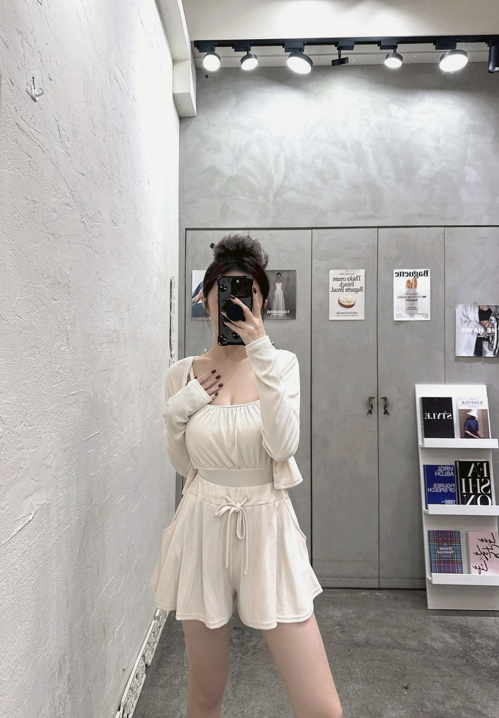 4435D44B-28D1-406F-B64A-BE4F726F4F61