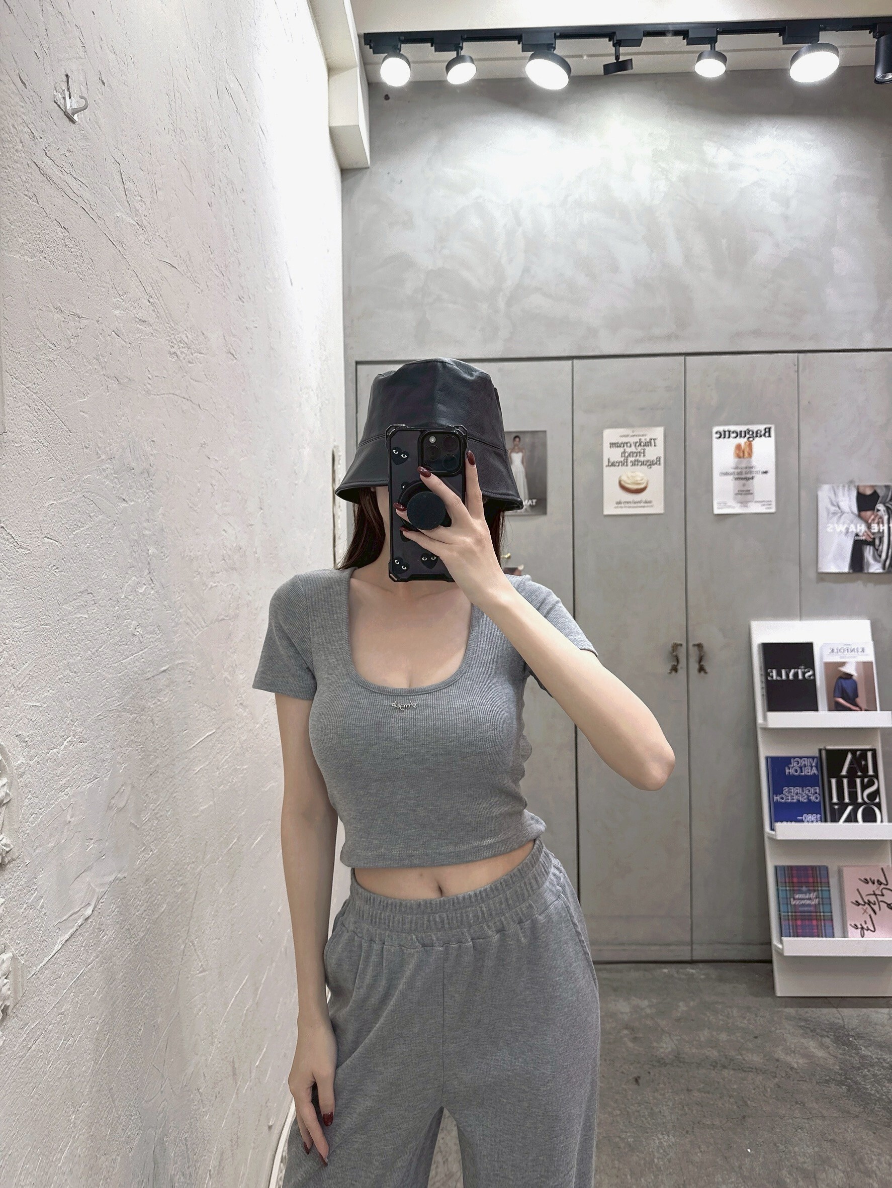 43595D8F-D93F-4417-A0B0-EA58D4032C1F