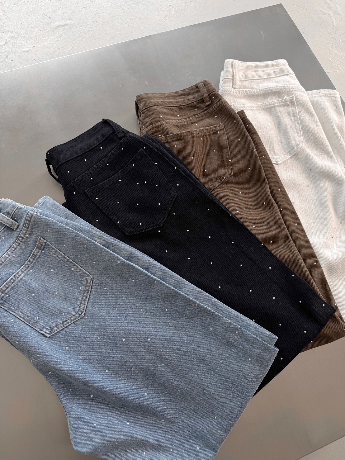 60DCCC24-3185-42B7-B44C-081FACA3C626