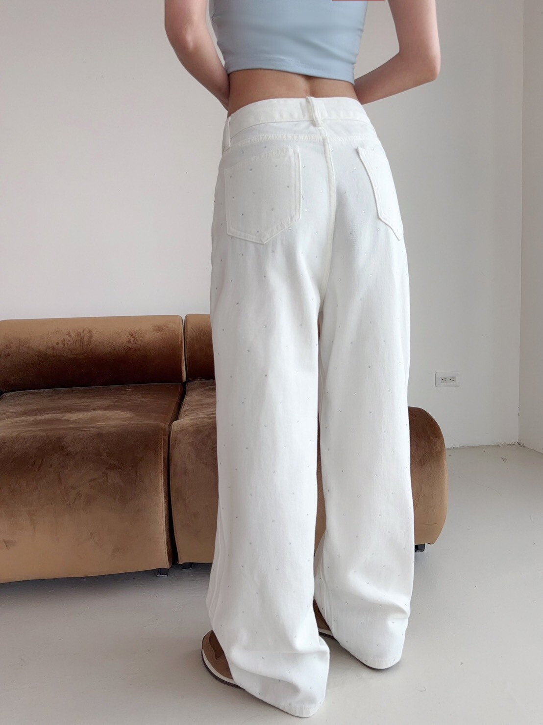 0CA93B09-DC70-487E-B2D0-588FC373A2BC