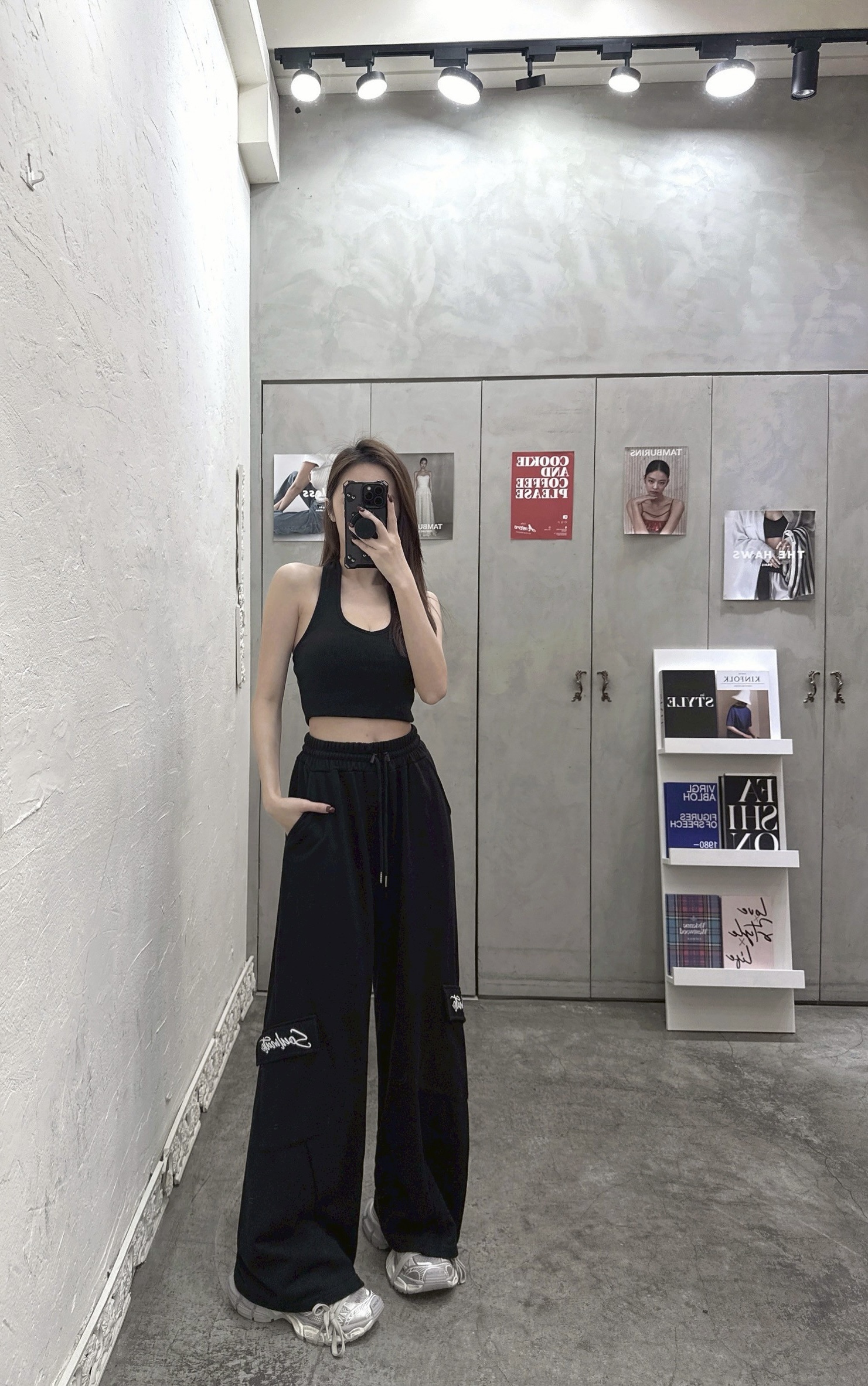 8FF41244-7962-4E9E-B3AB-C201B83BF4A6