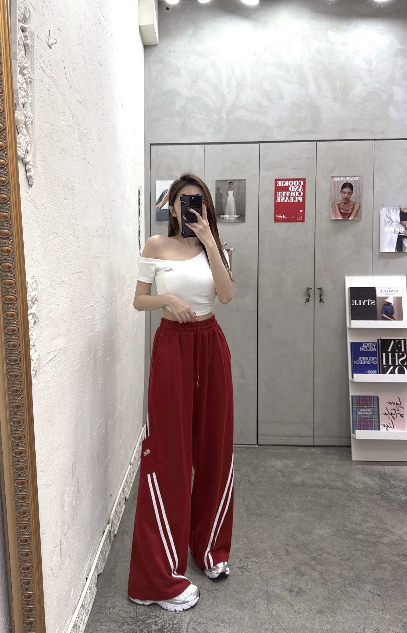 E26BFA5B-8FE0-4D3C-9E21-32DEF04DDD26