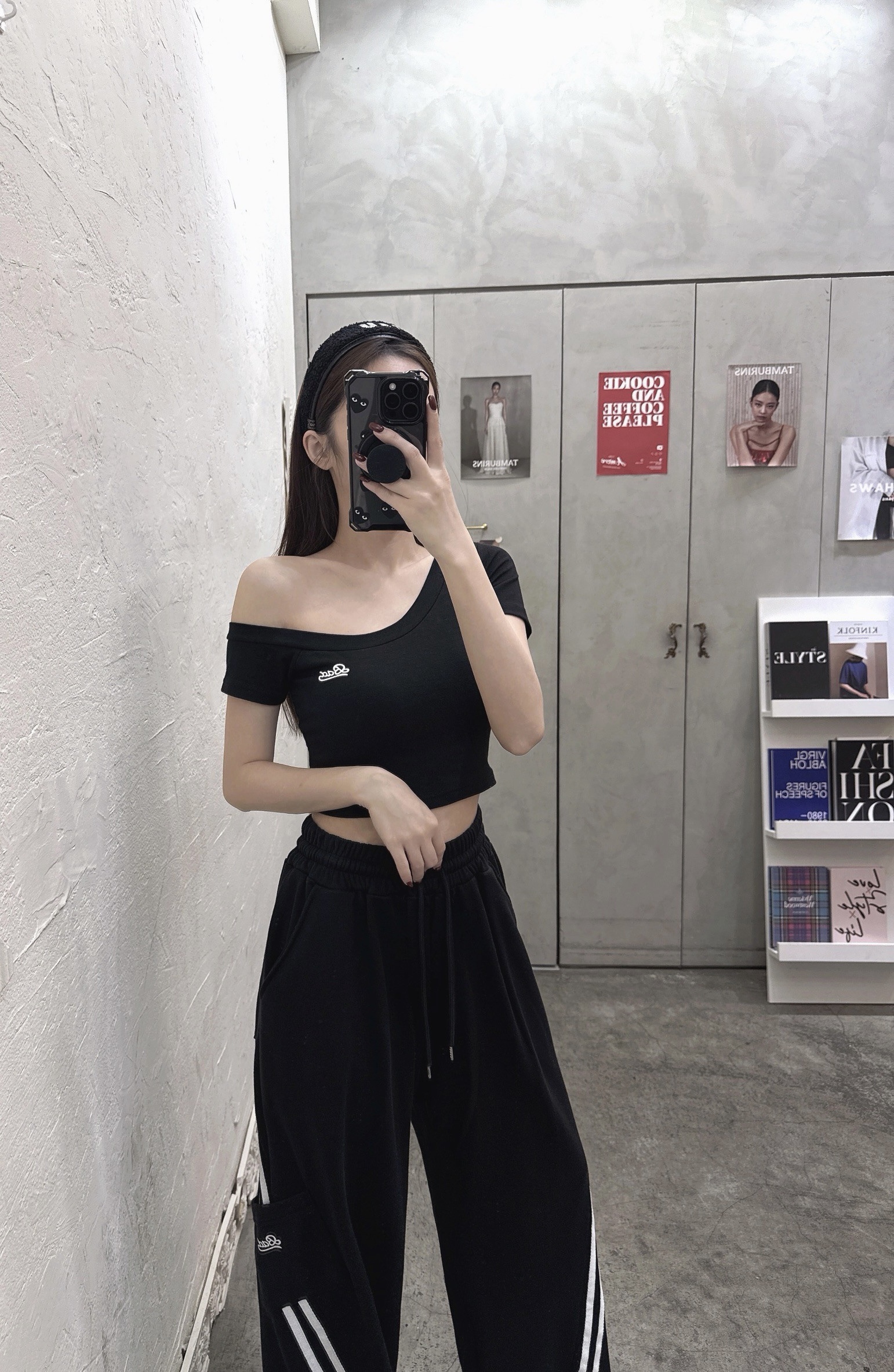 8E86DAD7-B29E-475A-A1FB-30A9FF10C0A9