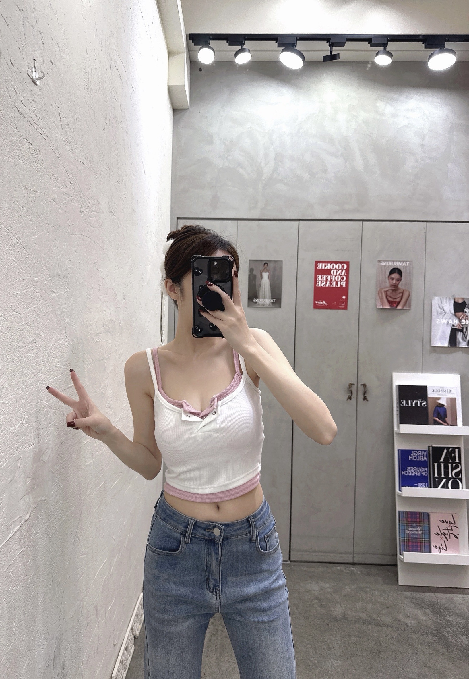 9901C4D9-F3FC-410B-8B2D-FAF70122AD81