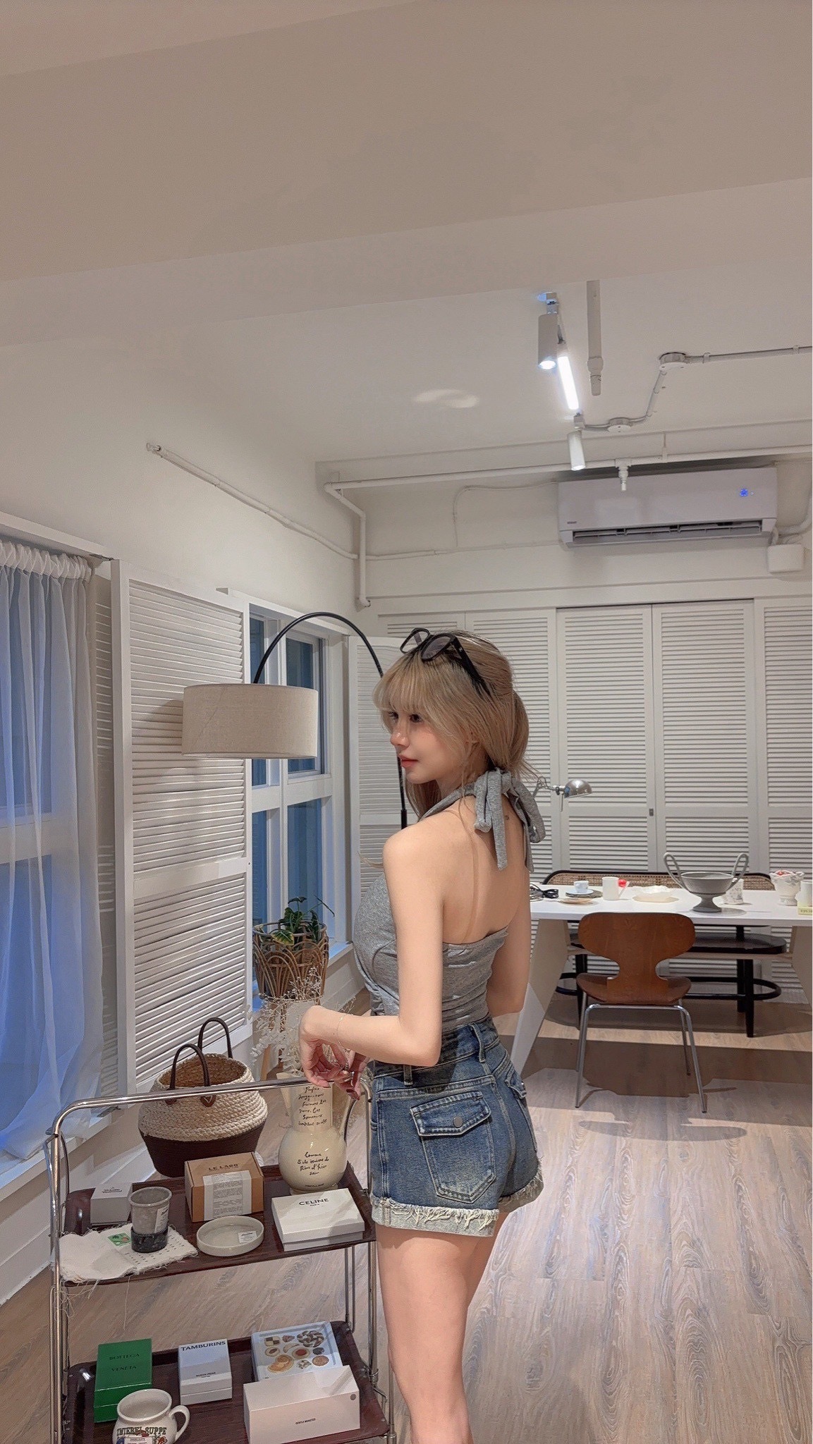 61838667-F963-47BC-A371-3CD7BF8AC2D2