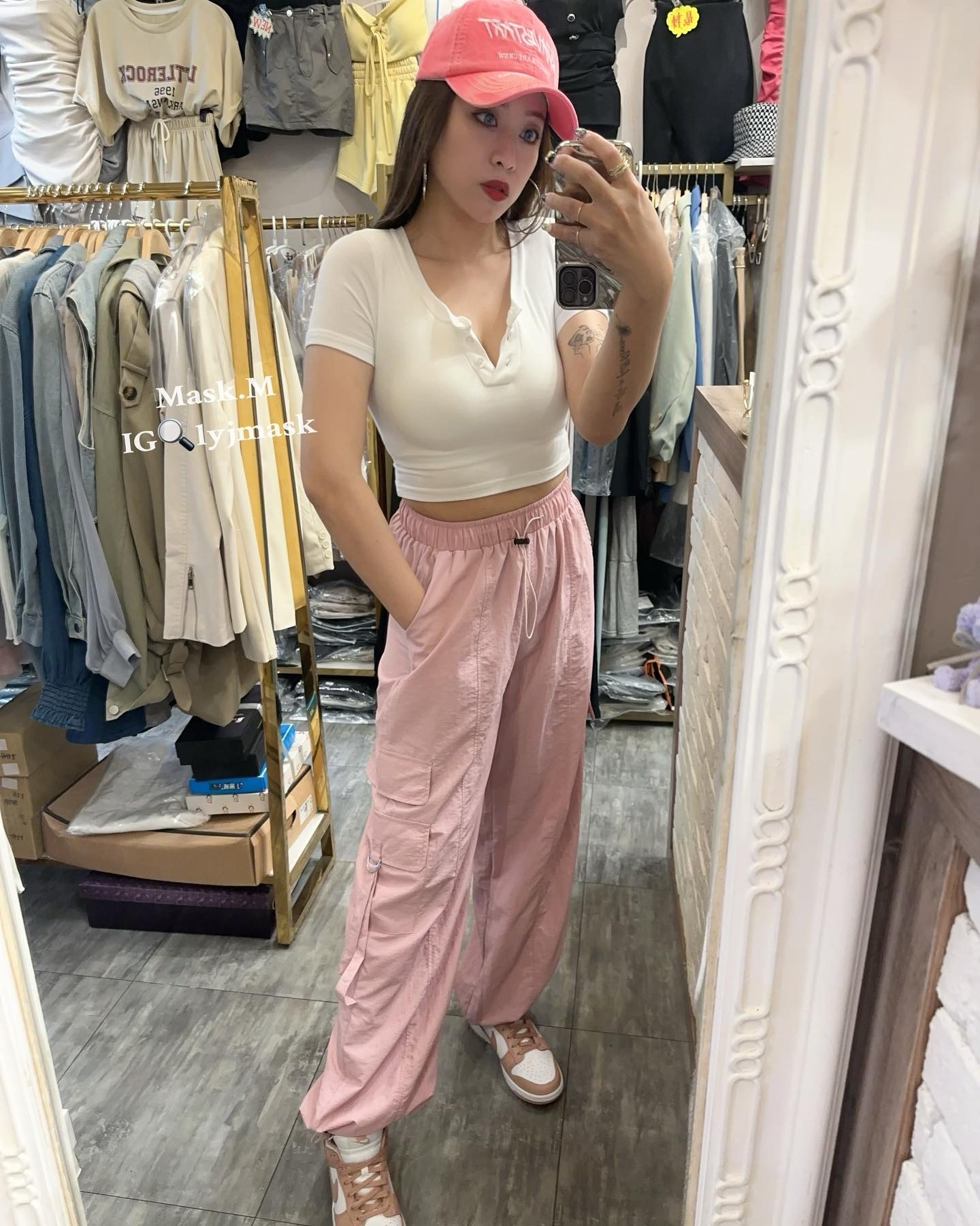 FF8BA5CA-5FA8-4017-BFEB-432AEC21D1F7