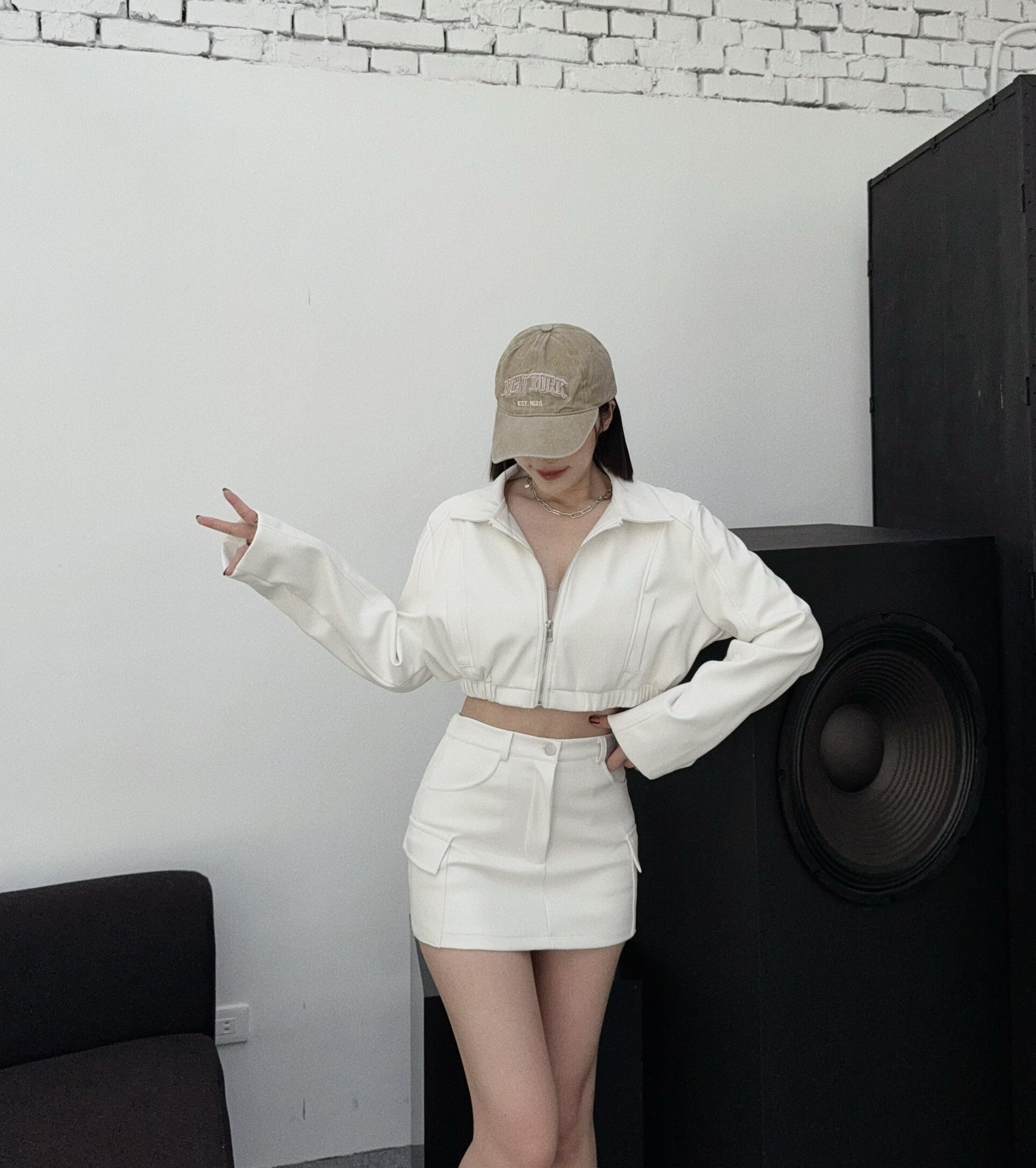 F9A1C7E3-51BA-42B4-B255-FC6738D942F8