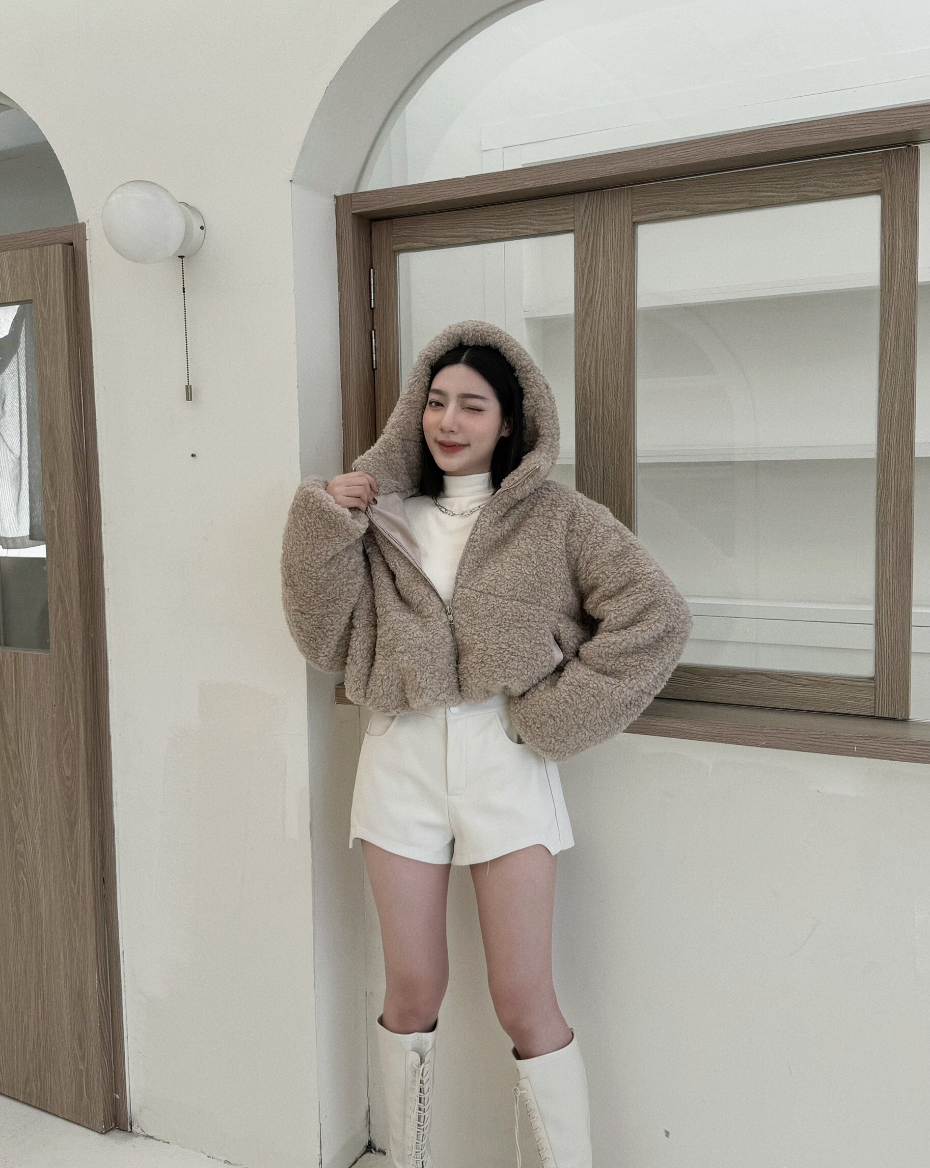 F5D6EFE8-1E9A-4CBD-AC67-8BE94D1AB752