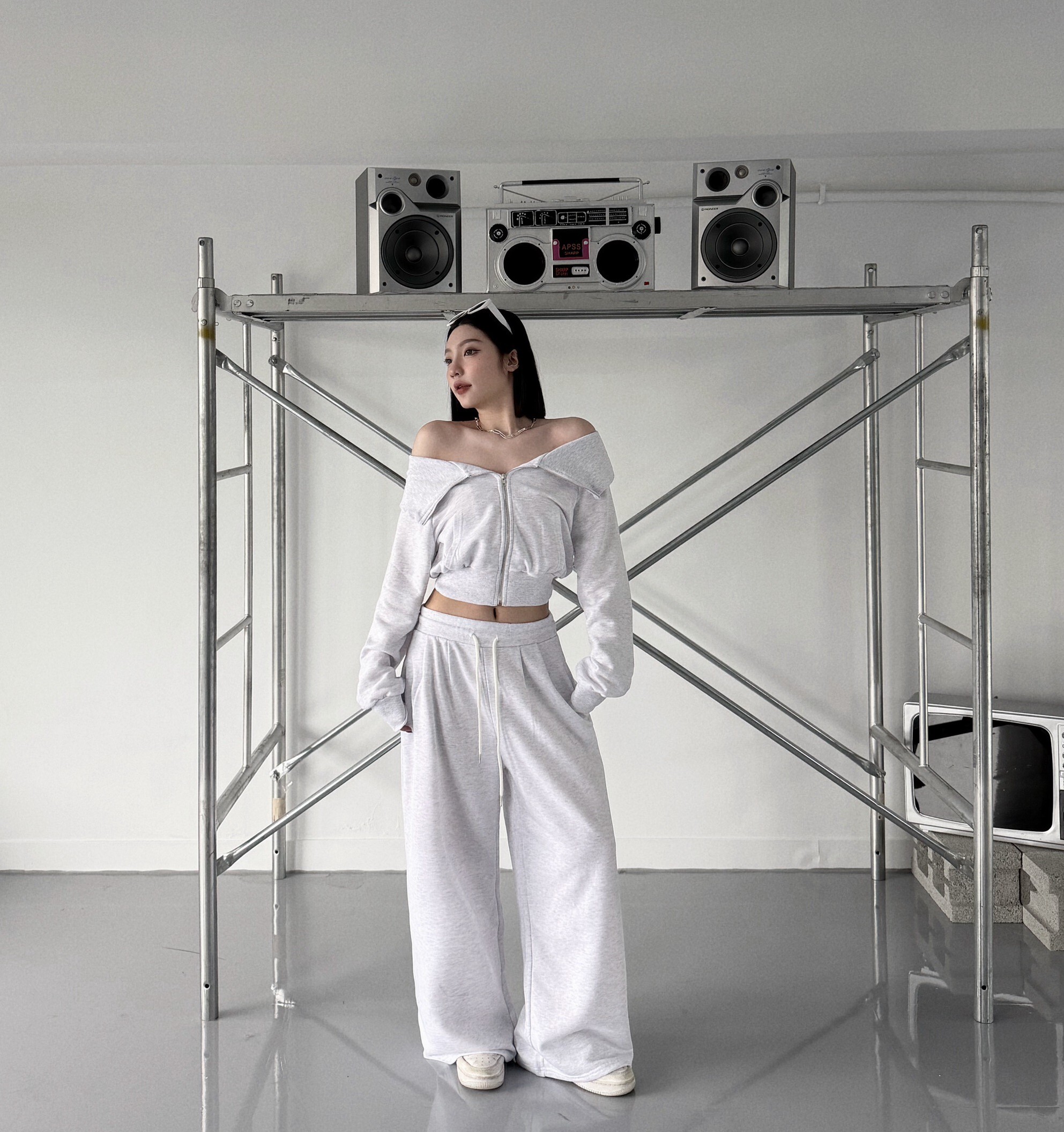 11F42FA4-1E08-4717-9A4F-1C1FEB248547