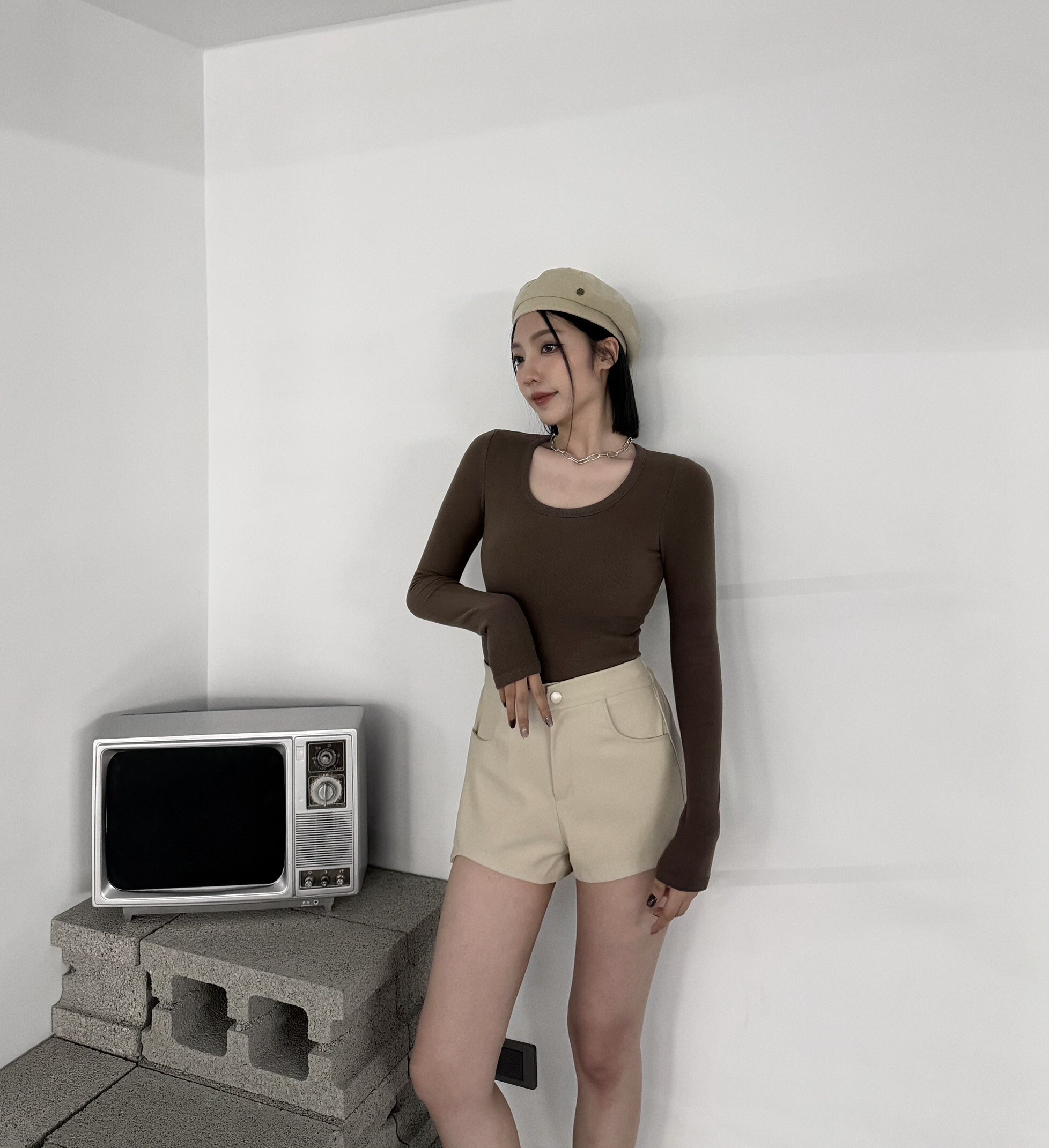 0B551D2A-DD63-42F2-BB46-266FF1812D9D