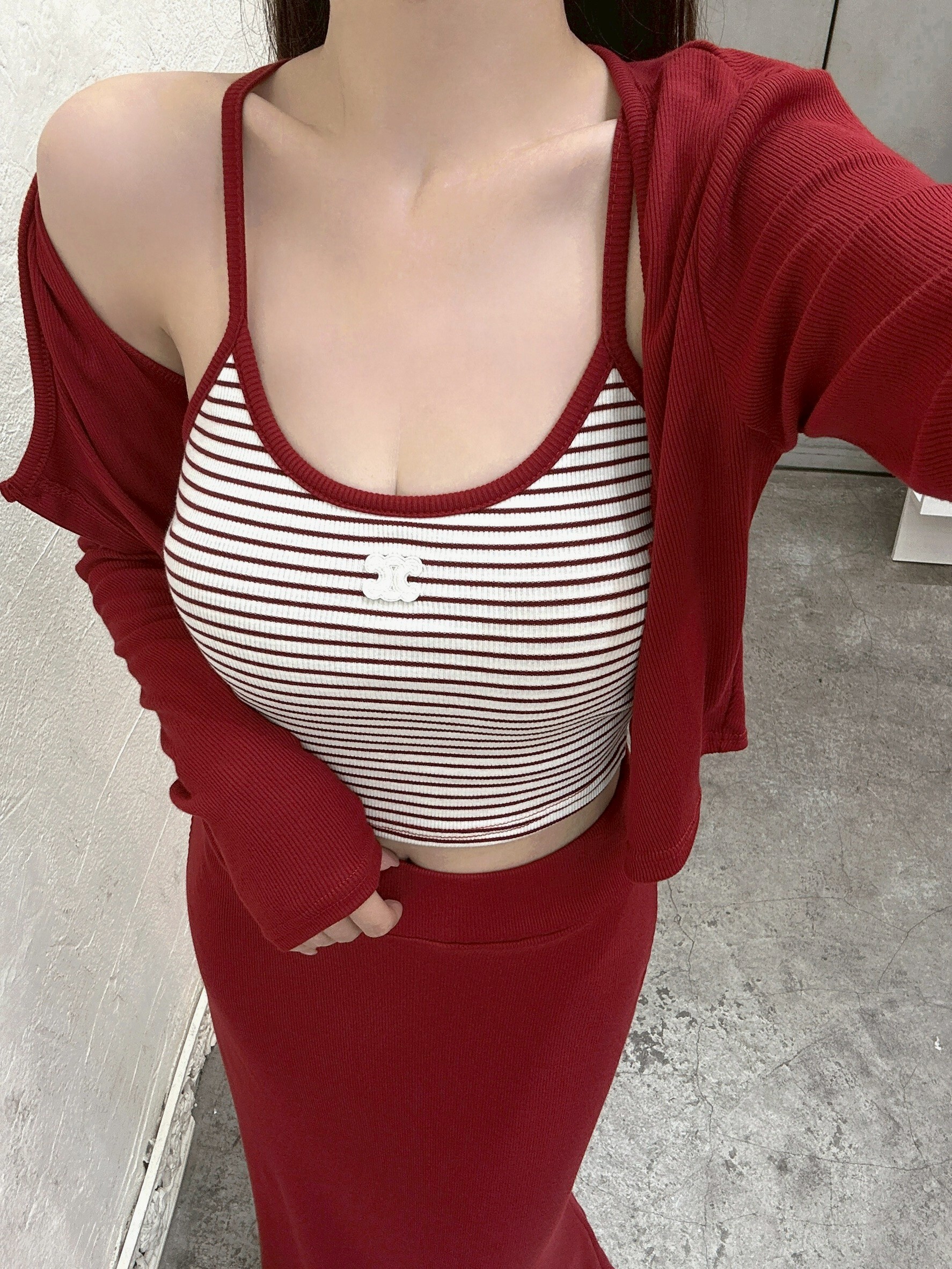 2EC3915F-B148-4F7B-9FCB-36C252229042