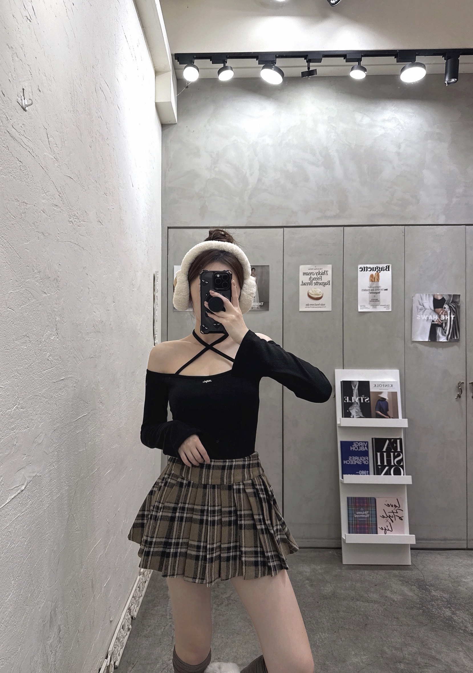 E6AE8244-1C32-4BB9-843B-D3DC2D183DA4