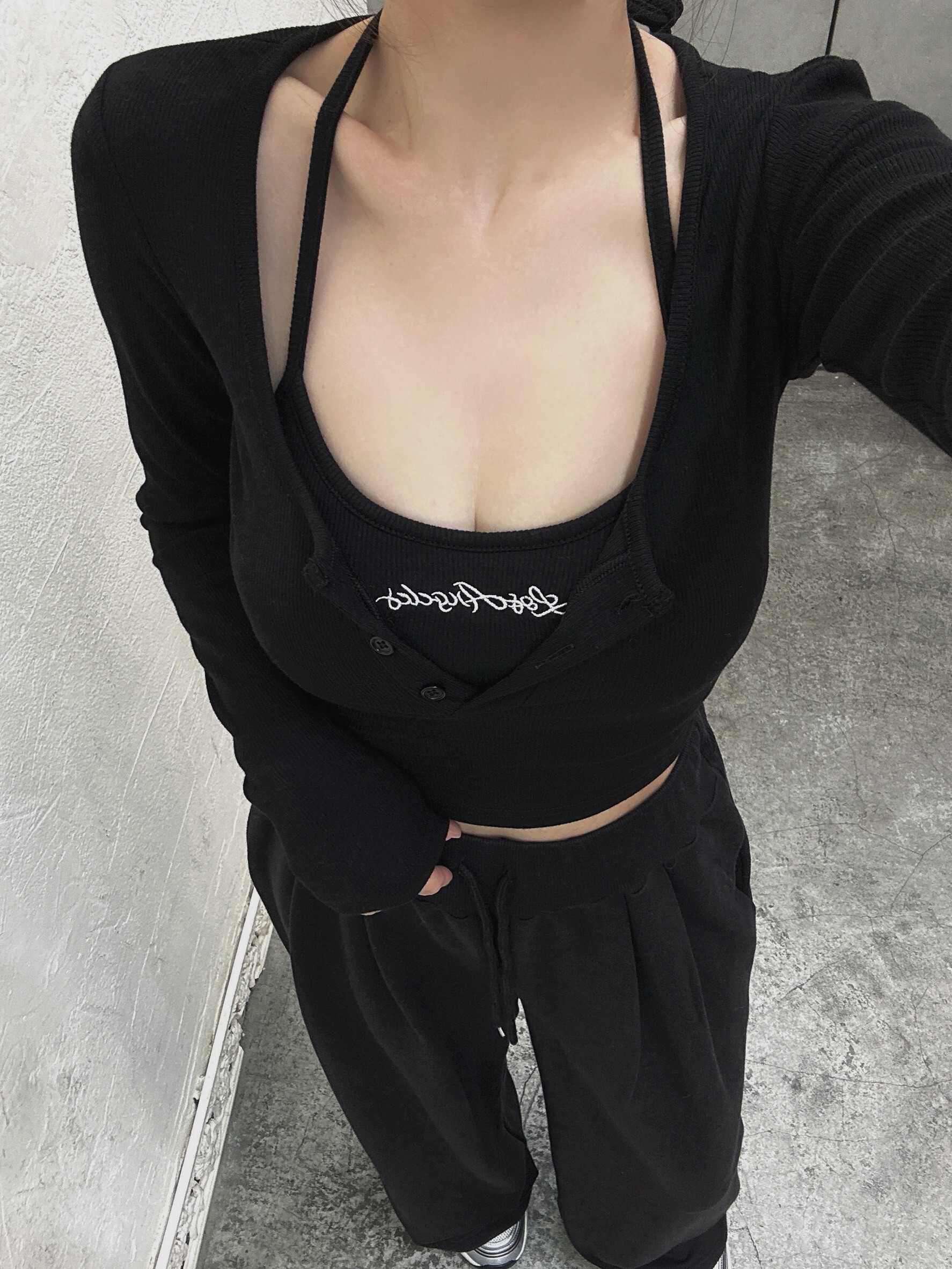 0B11F3DD-9260-4D62-98FB-21CBF00273D1