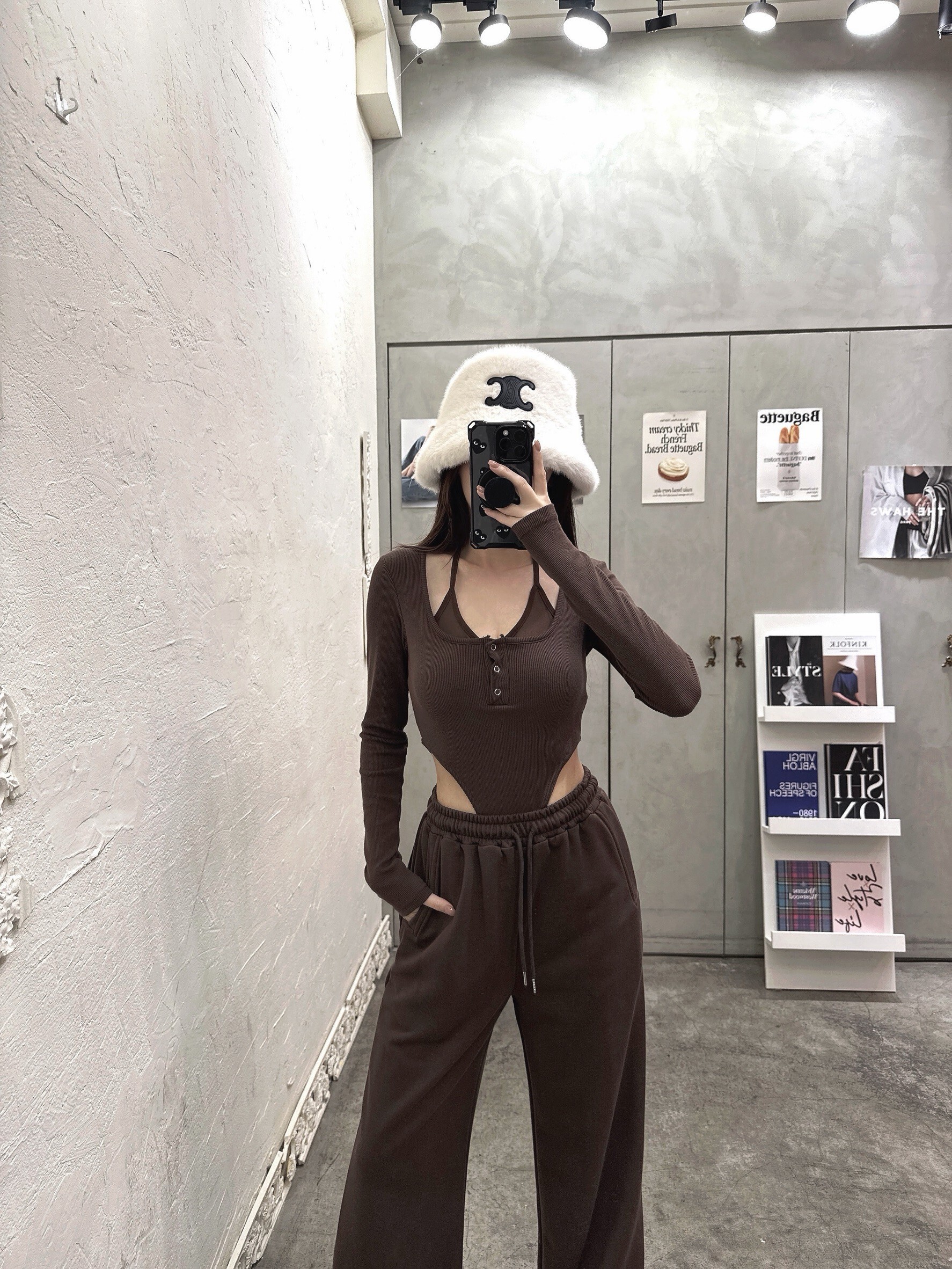 E8096F41-2954-4575-B71C-5A4D1CFEA2D1