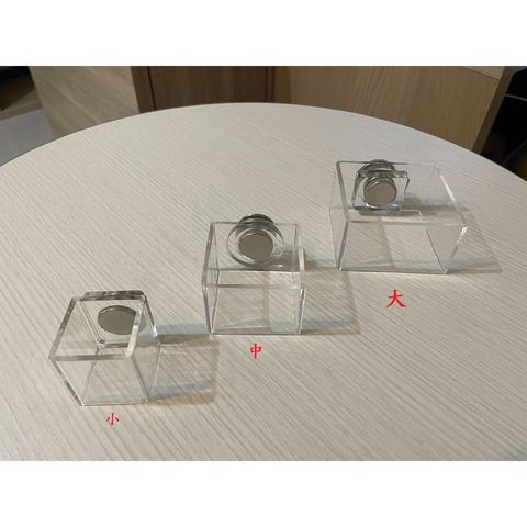 sg-11134201-22100-uax9j4sugdiv01