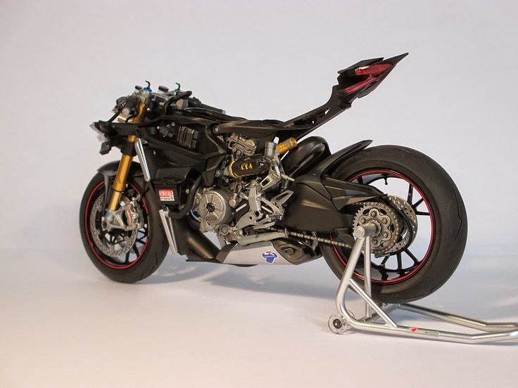 Tamiya 1/12 Motorcycle Series No.132 1/12 Ducati 1199 Tamiya 1/12 Motorcycle Series No.132 1/12 Ducati 1199