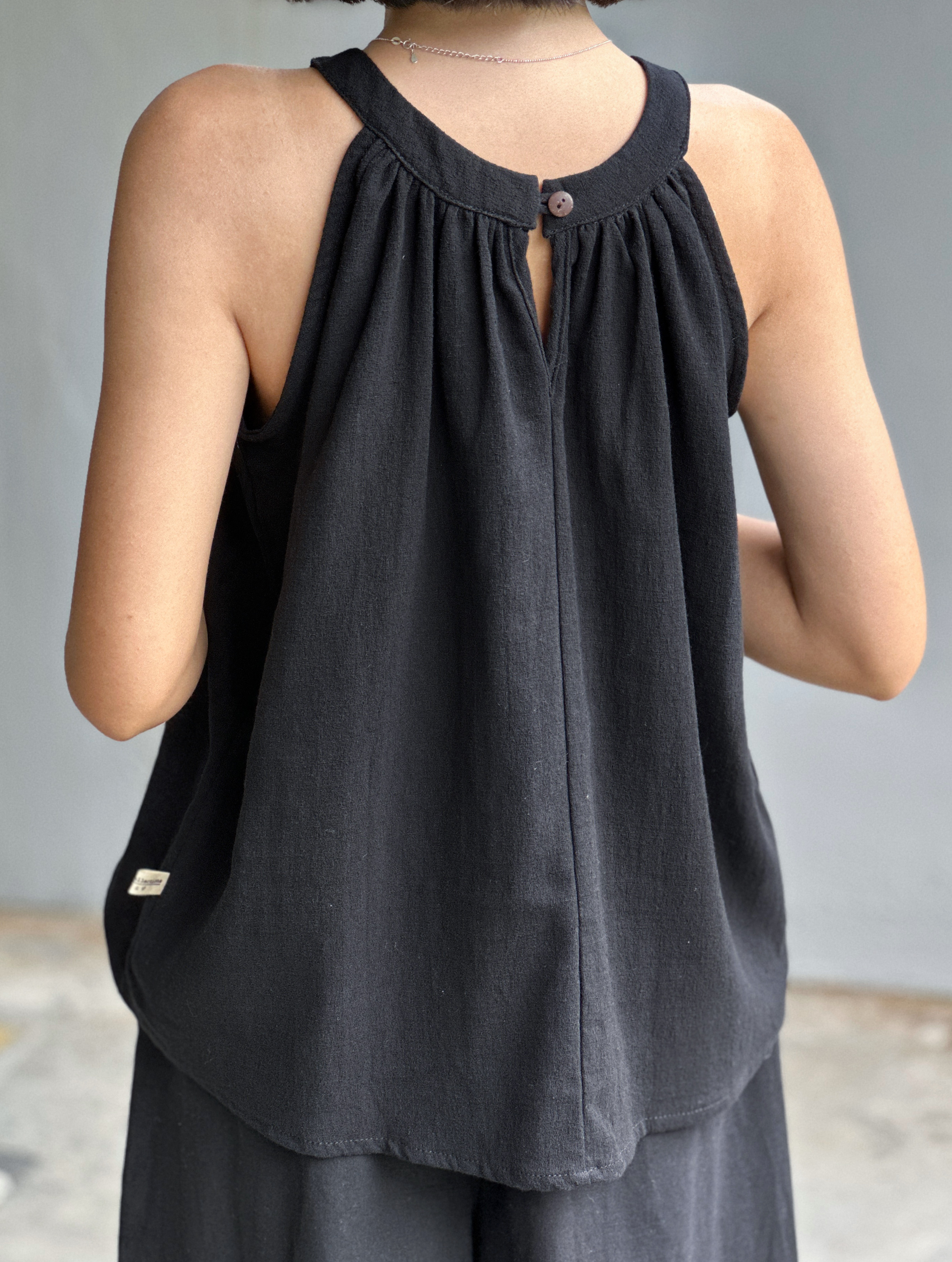 葵-website-halter-neck-black-11