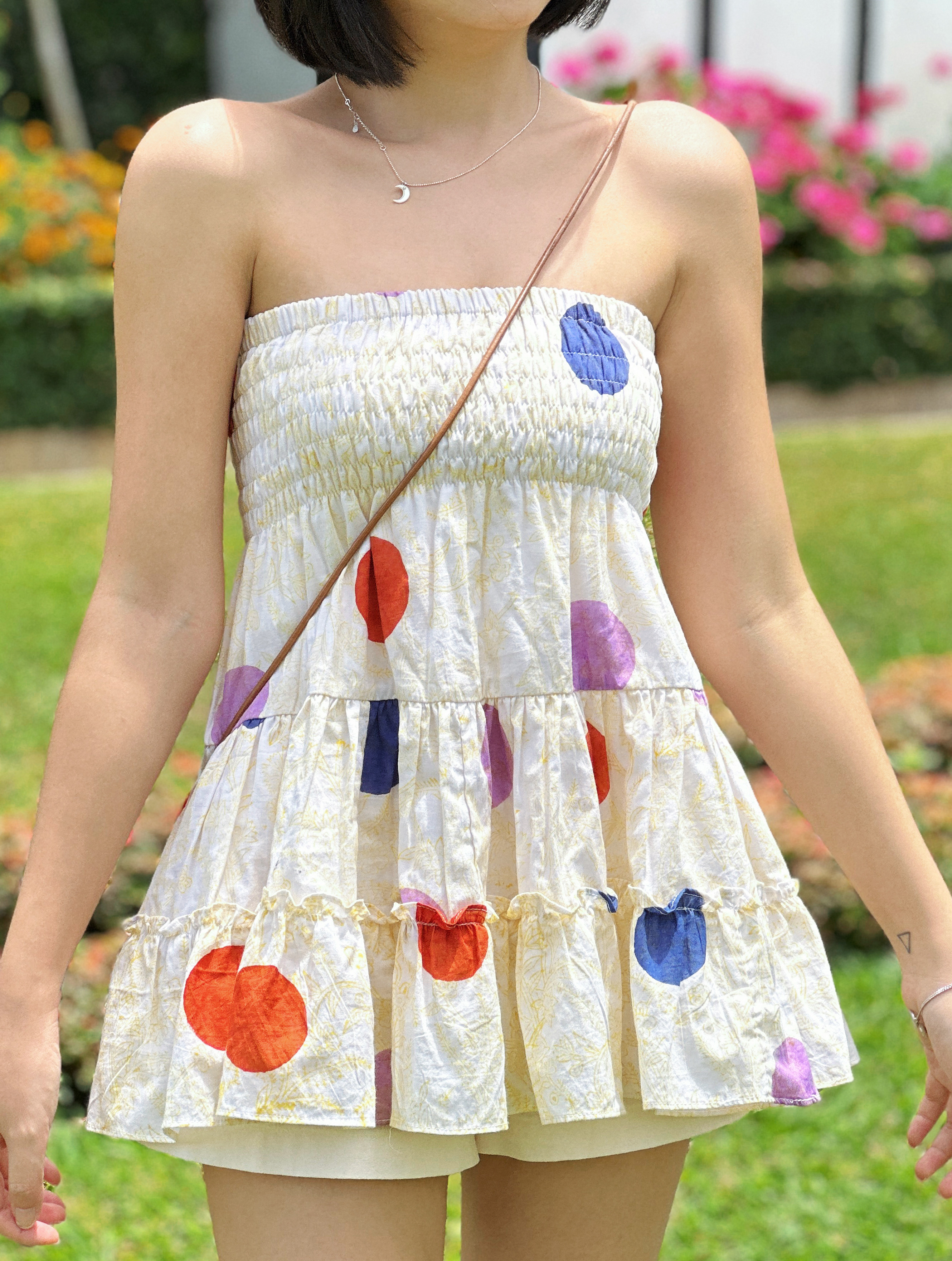 Himawari-website-colourdots-10