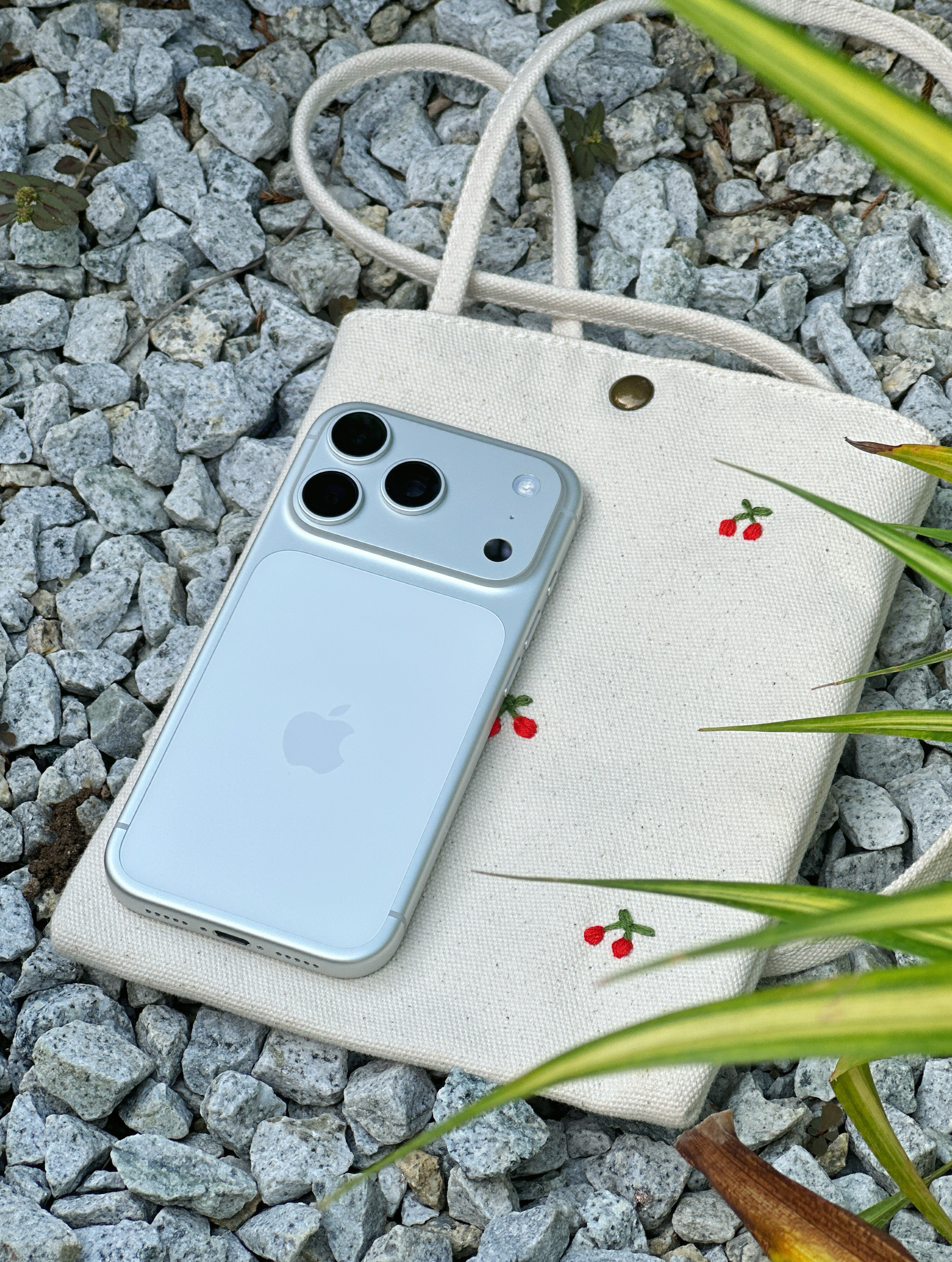 Himawari-website-cherry-bag-5