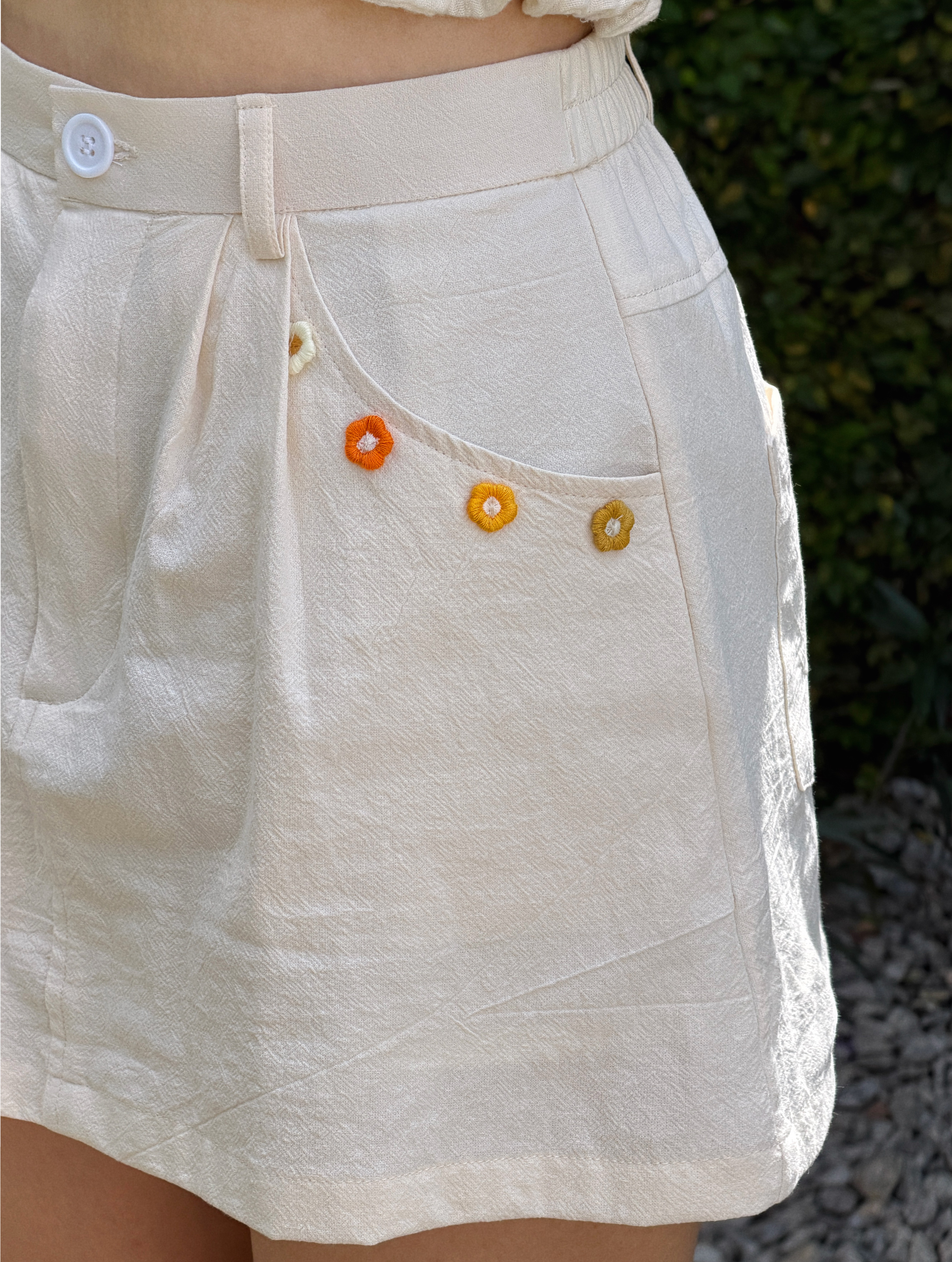 Himawari-website-linen-miniskirt-cream-2