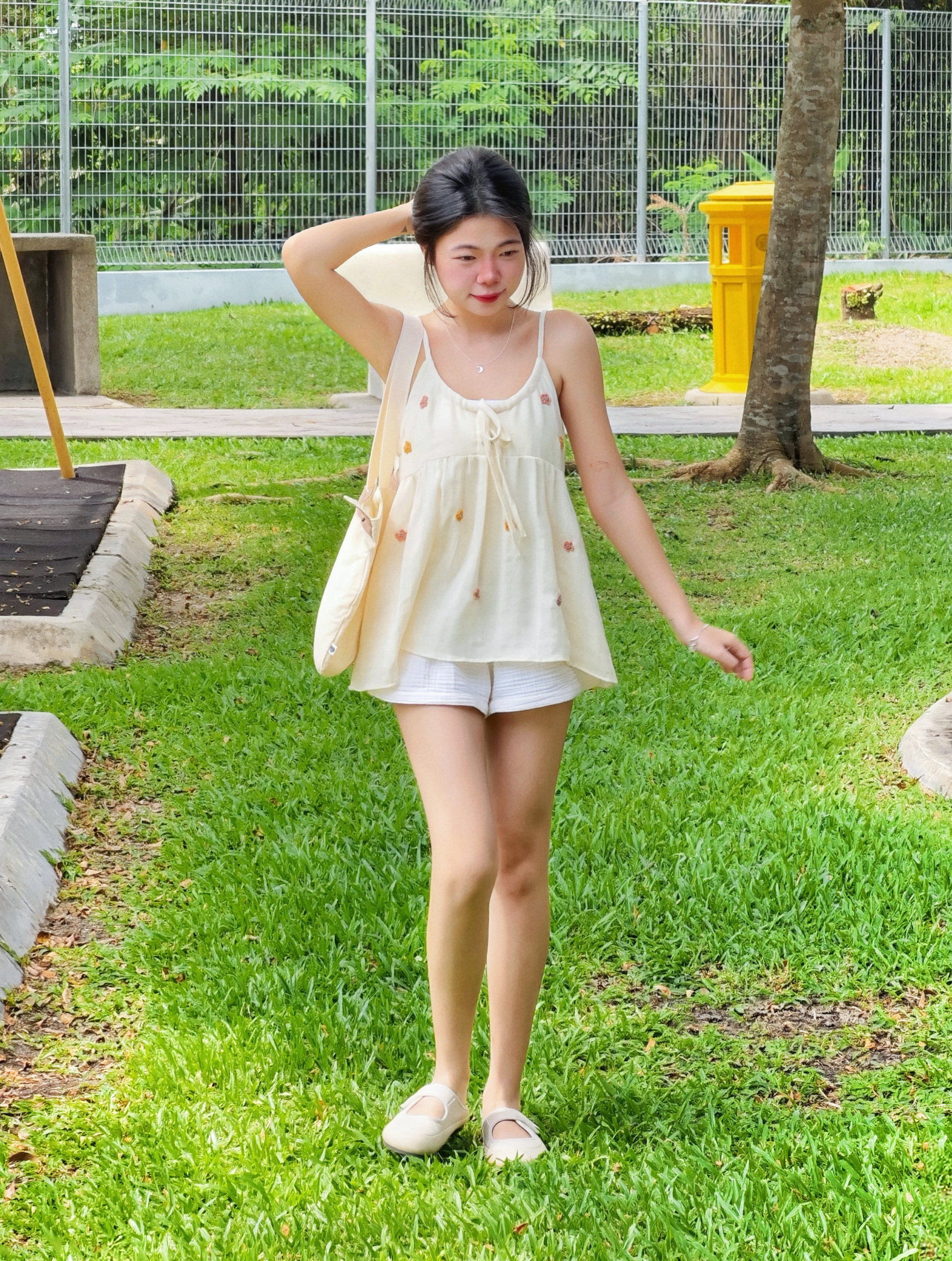 Himawari-website-embroid-flower-cream-3