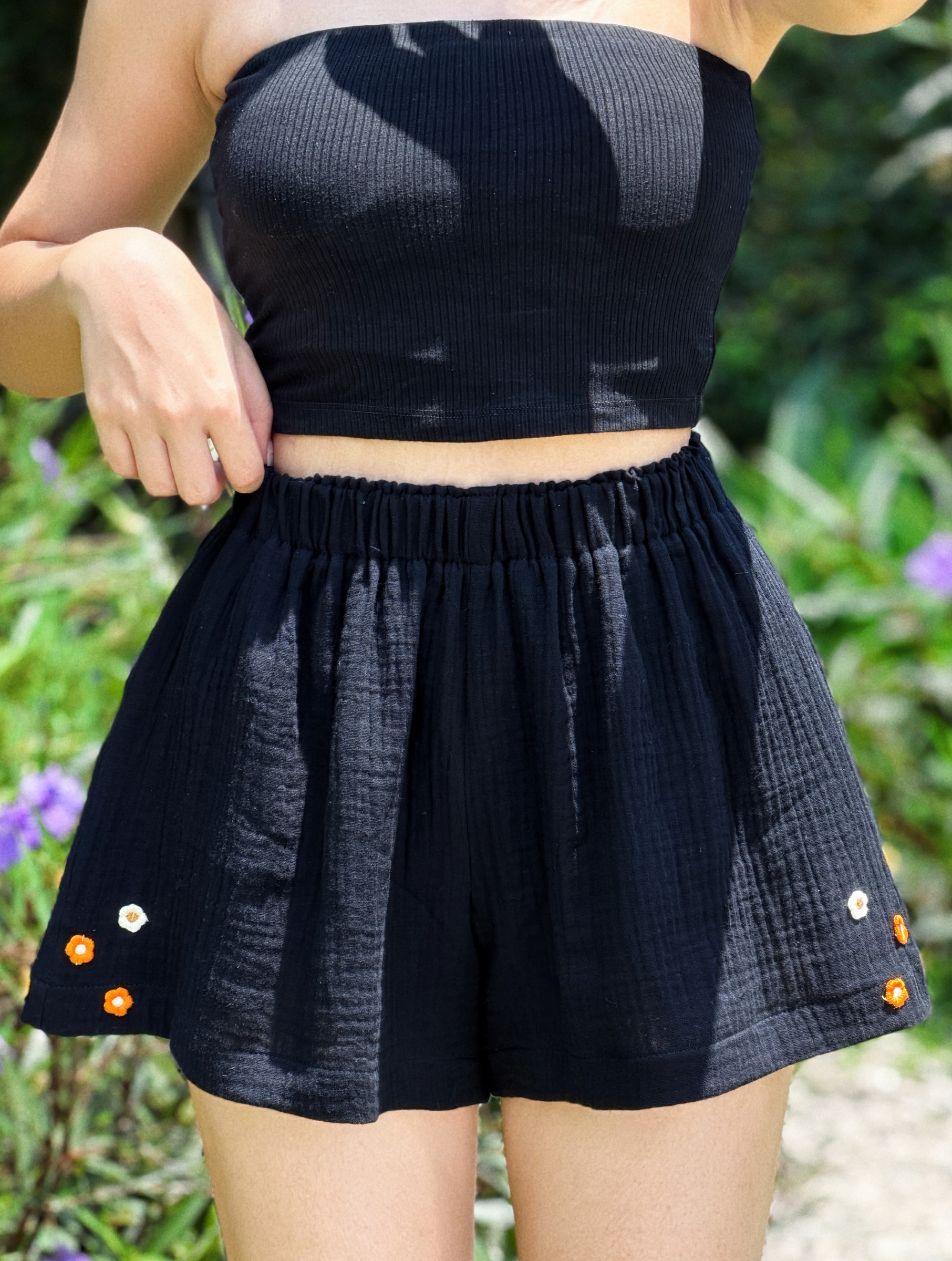 Himawari-website-cg-minishorts-black-flower-2