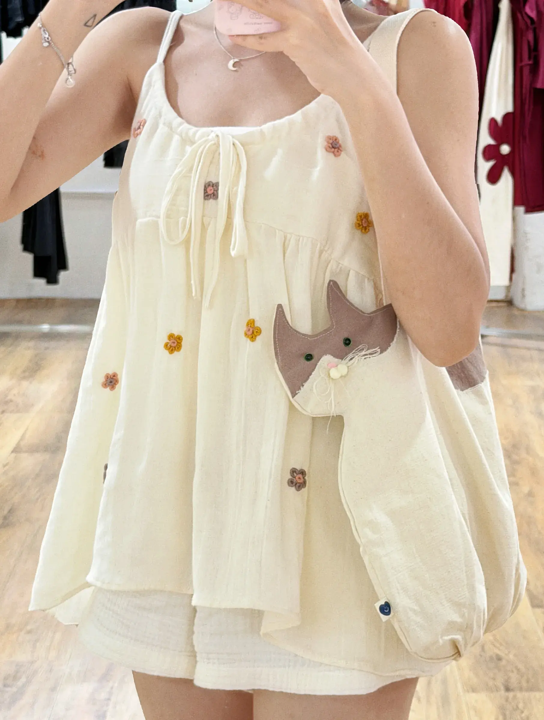 Himawari-website-embroid-flower-cream-11