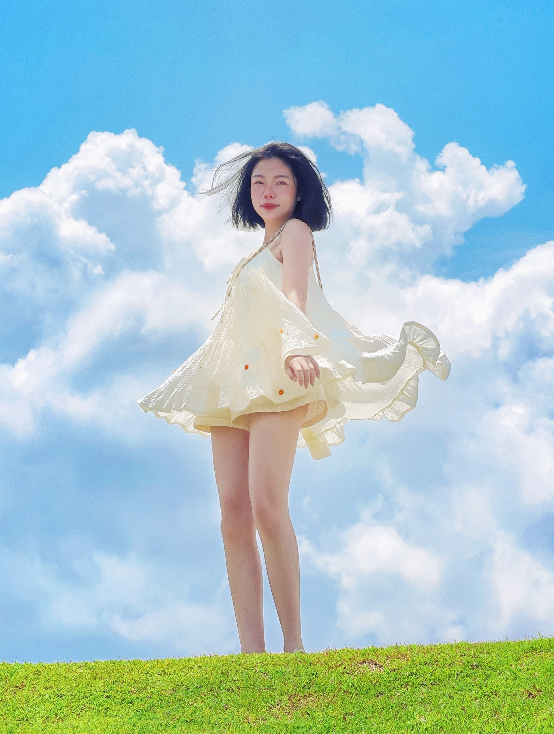 Himawari-website-layerminidress-mwhite-flower-1