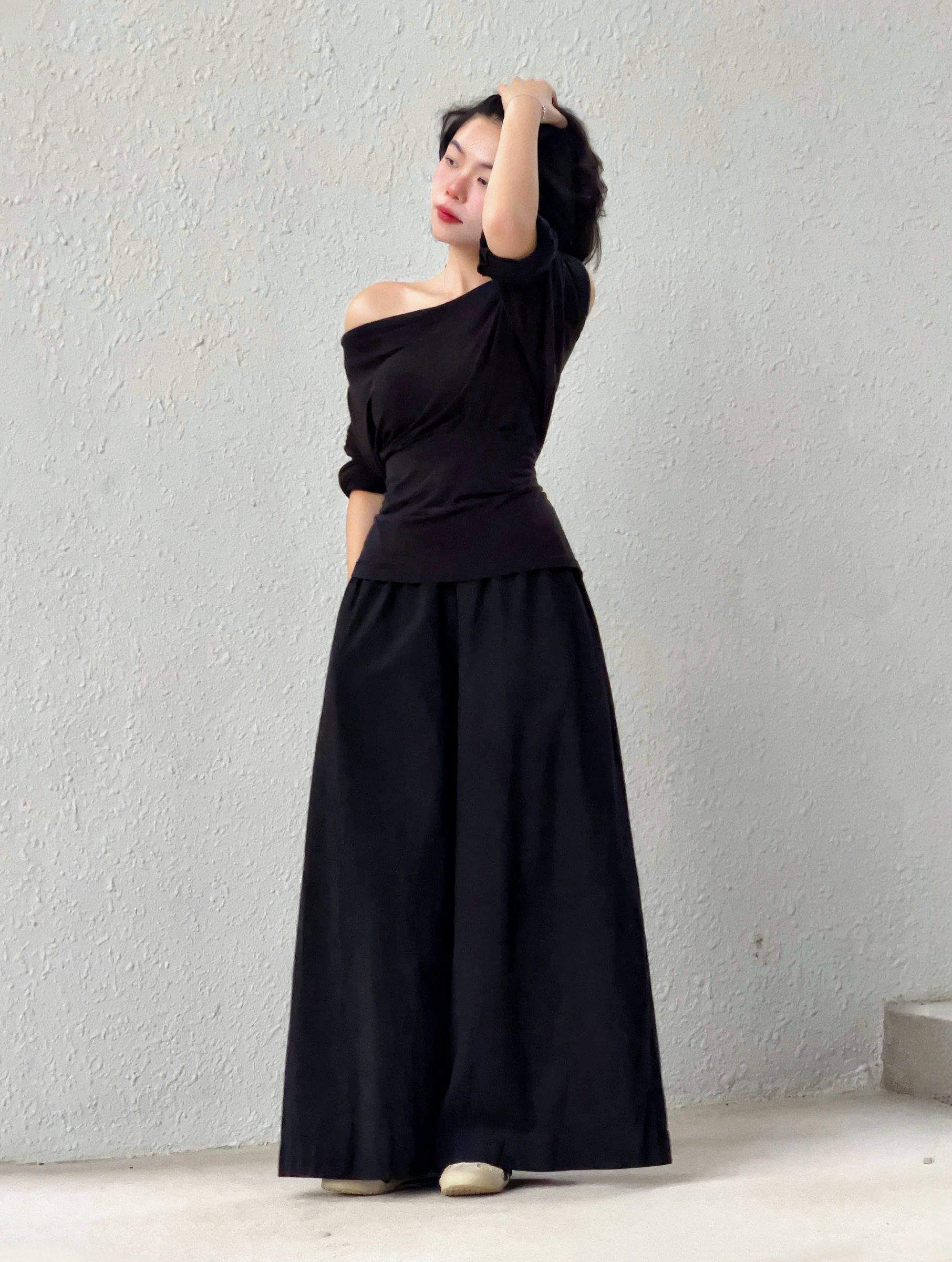Himawari-website-offshoulder-long-black-1