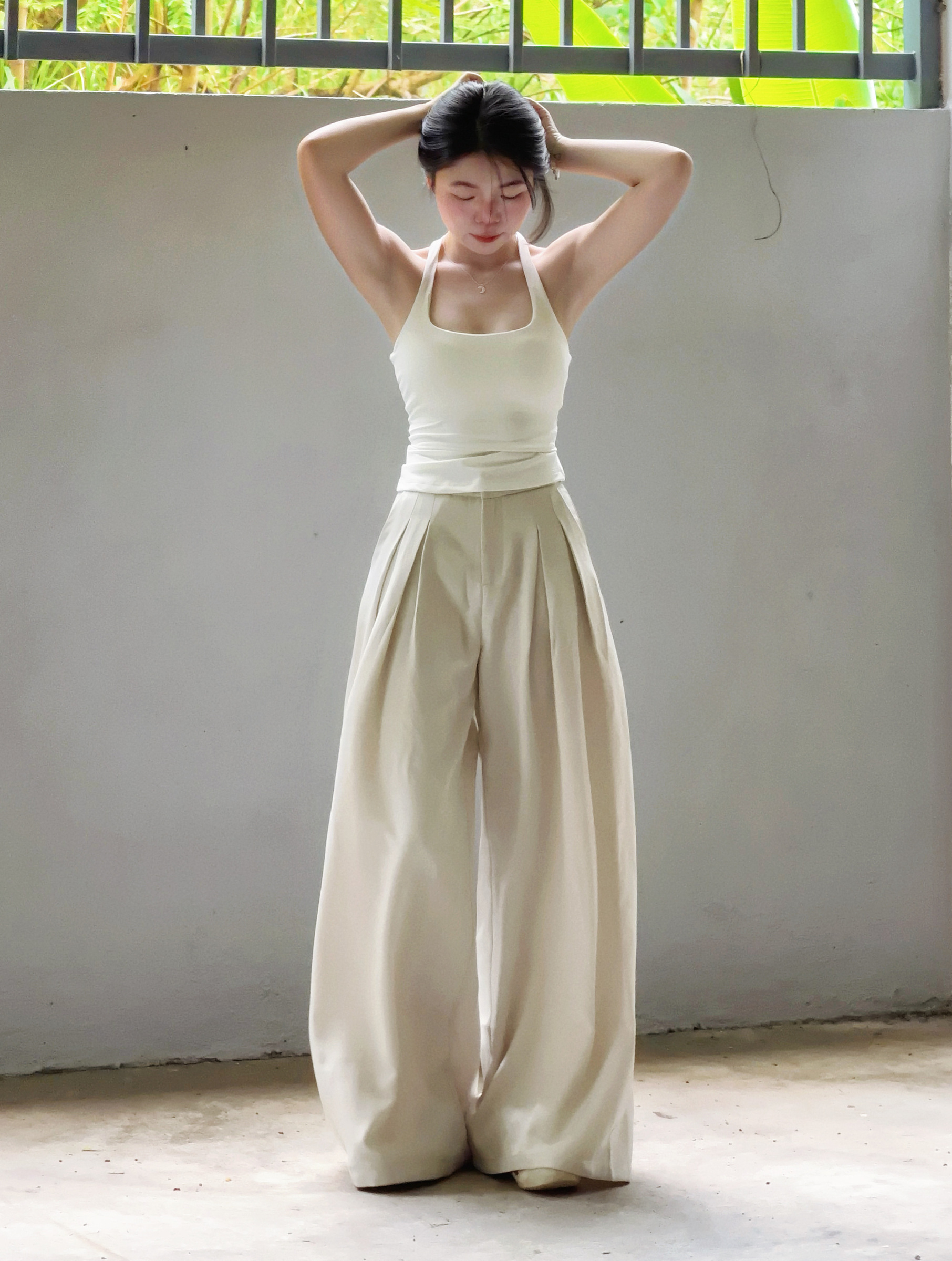 Himawari-website-pleated-trouser-beige-2