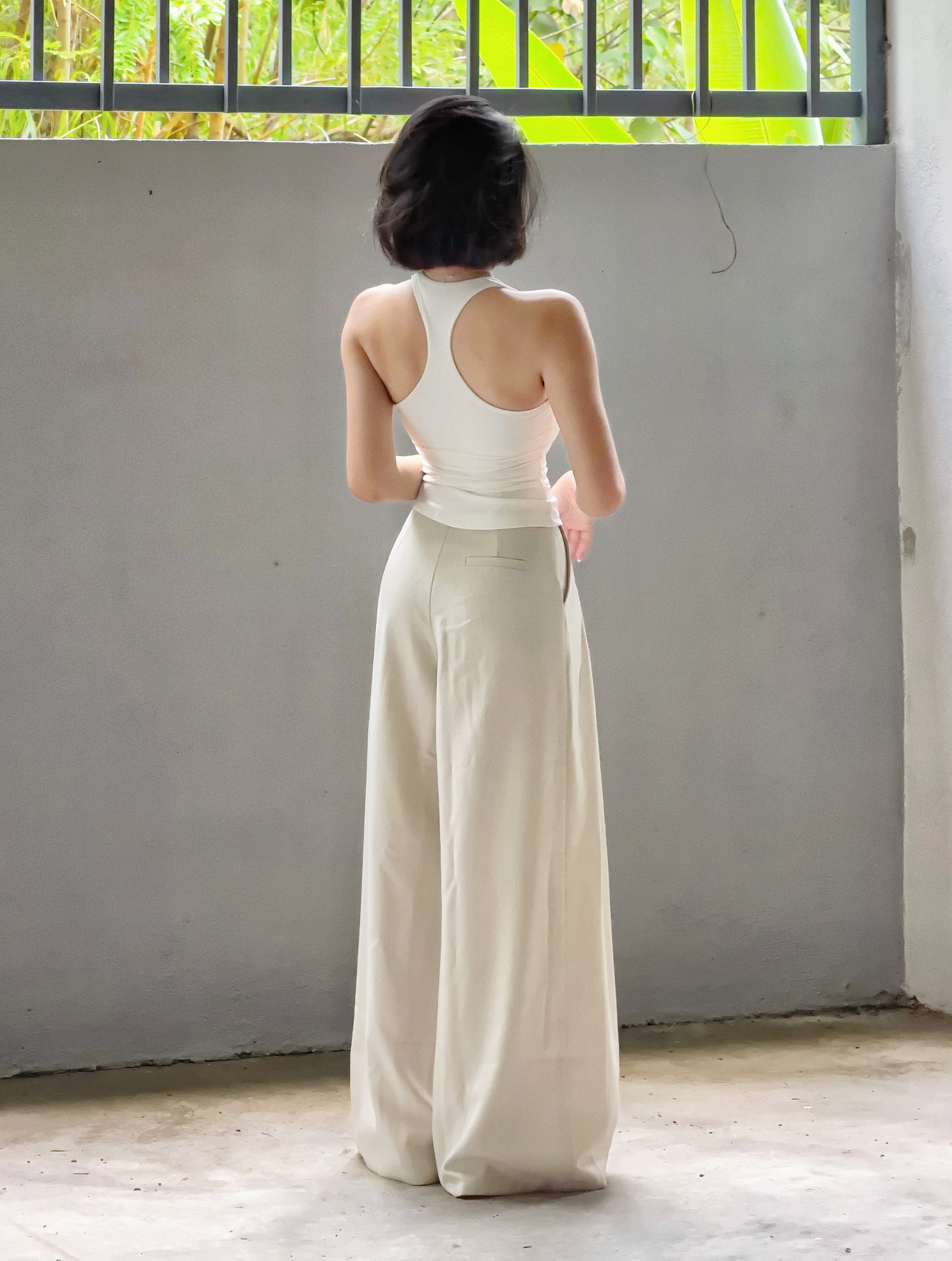Himawari-website-pleated-trouser-beige-5