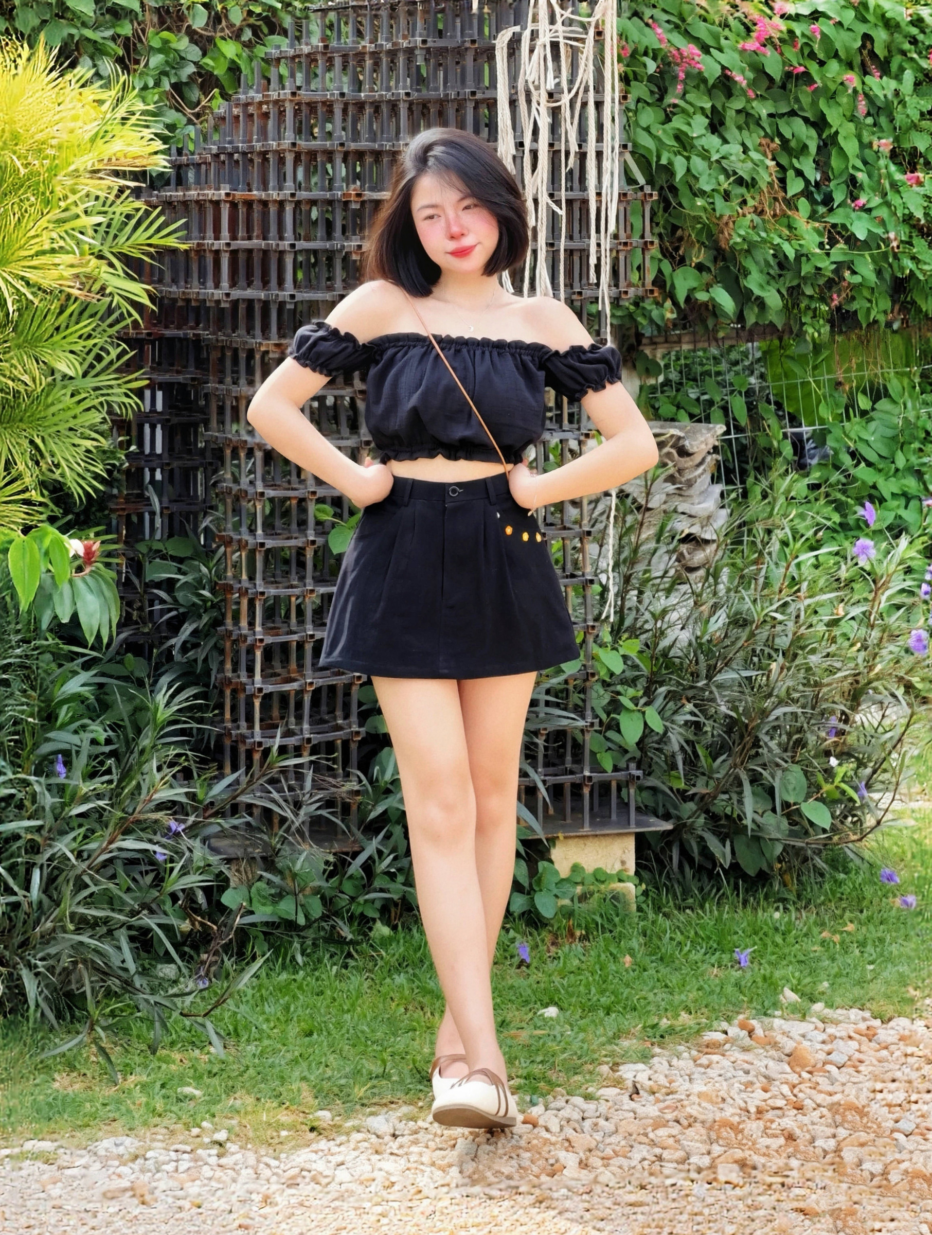 Himawari-website-CG-offshoulder-black-1