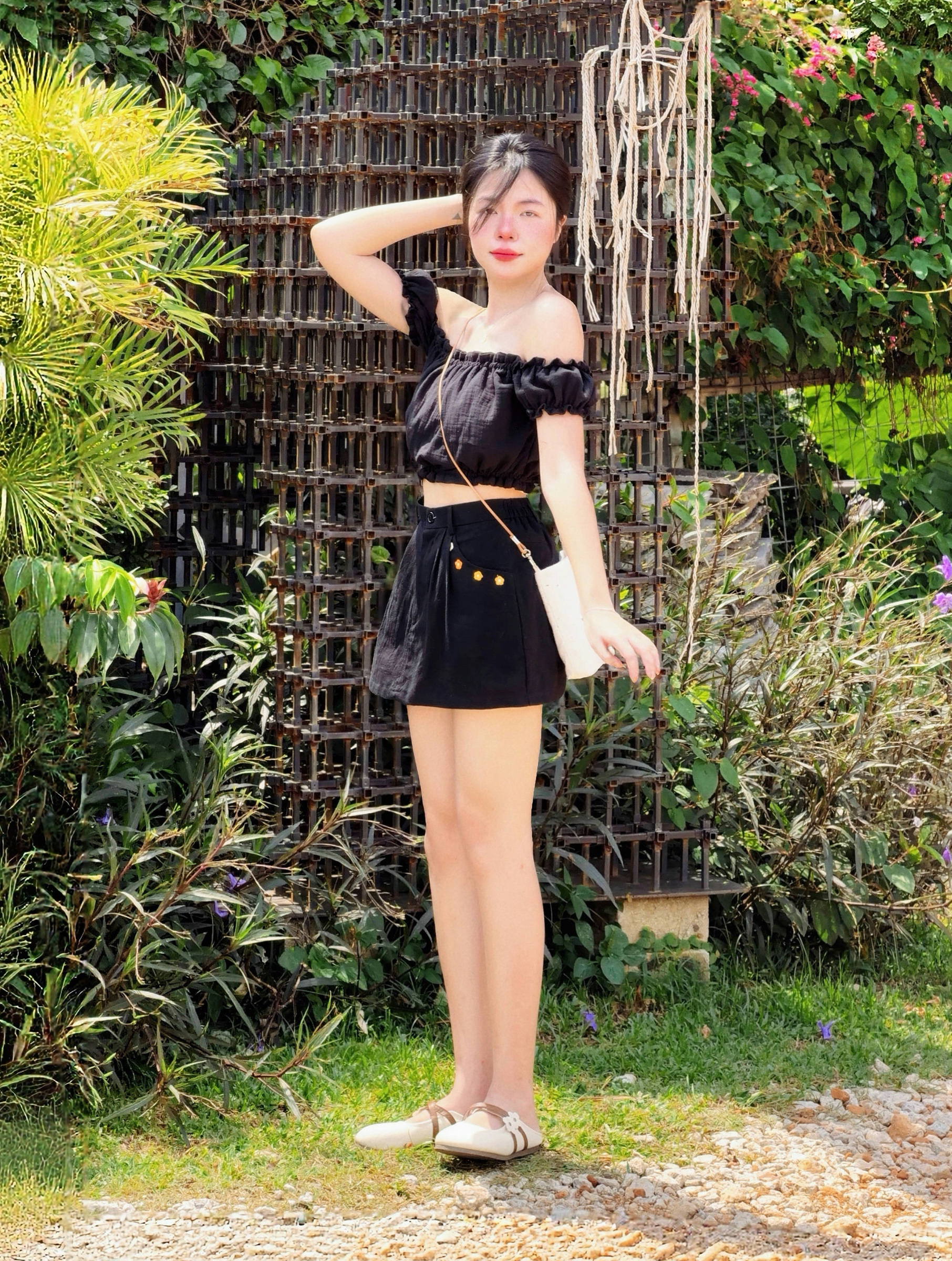Himawari-website-CG-offshoulder-black-3