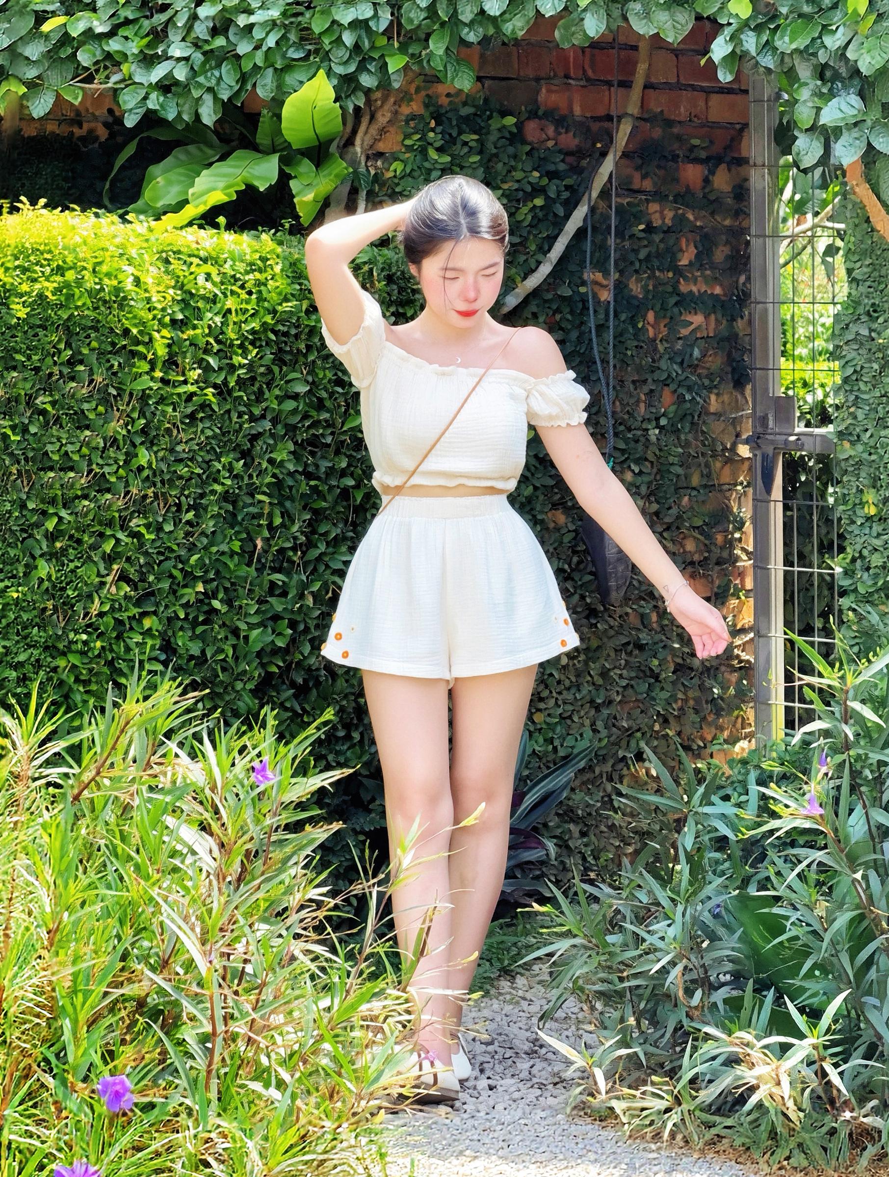 Himawari-website-CG-offshoulder-cream-6