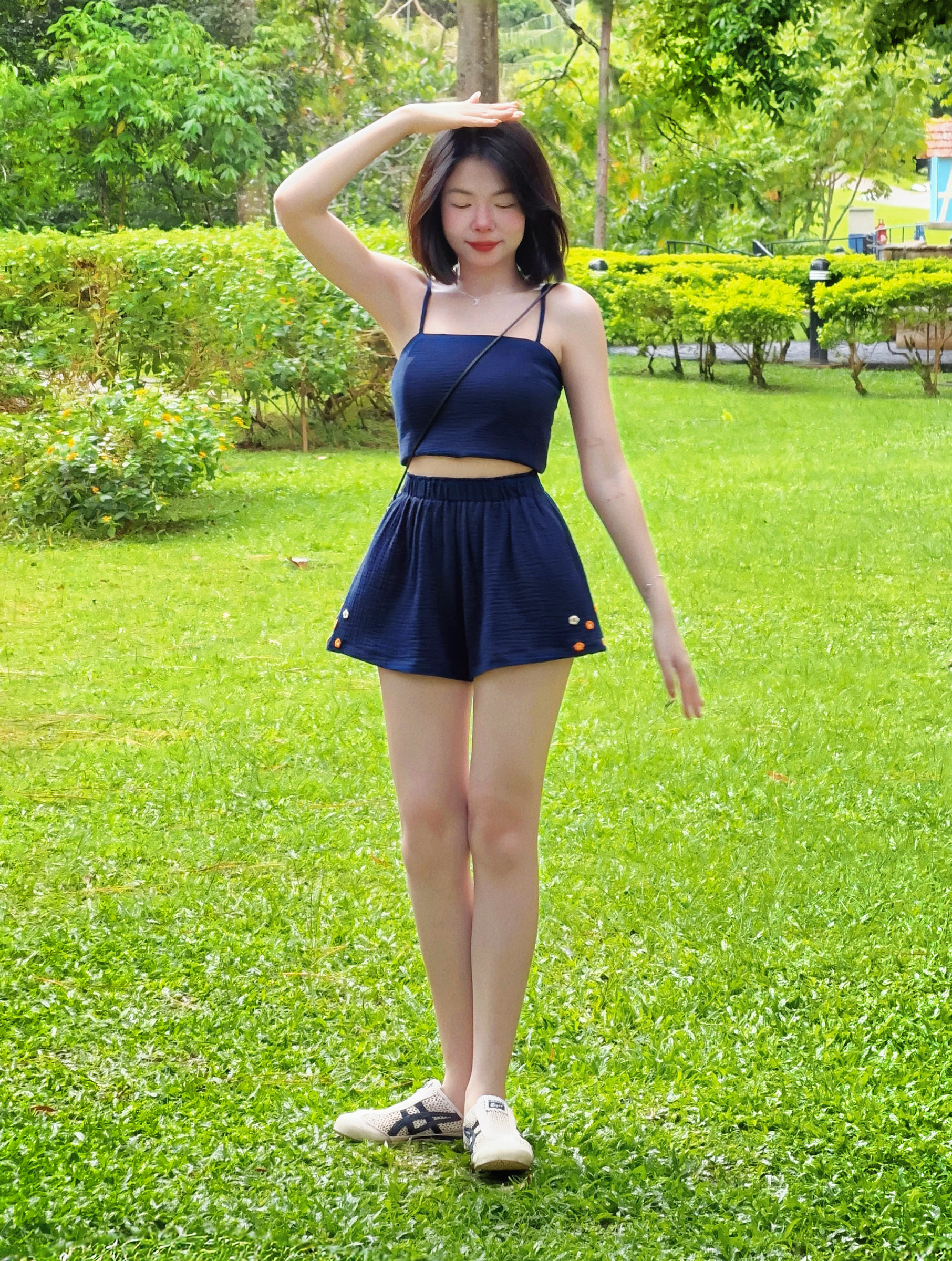 Himawari-website-strap-crop-indigo-11