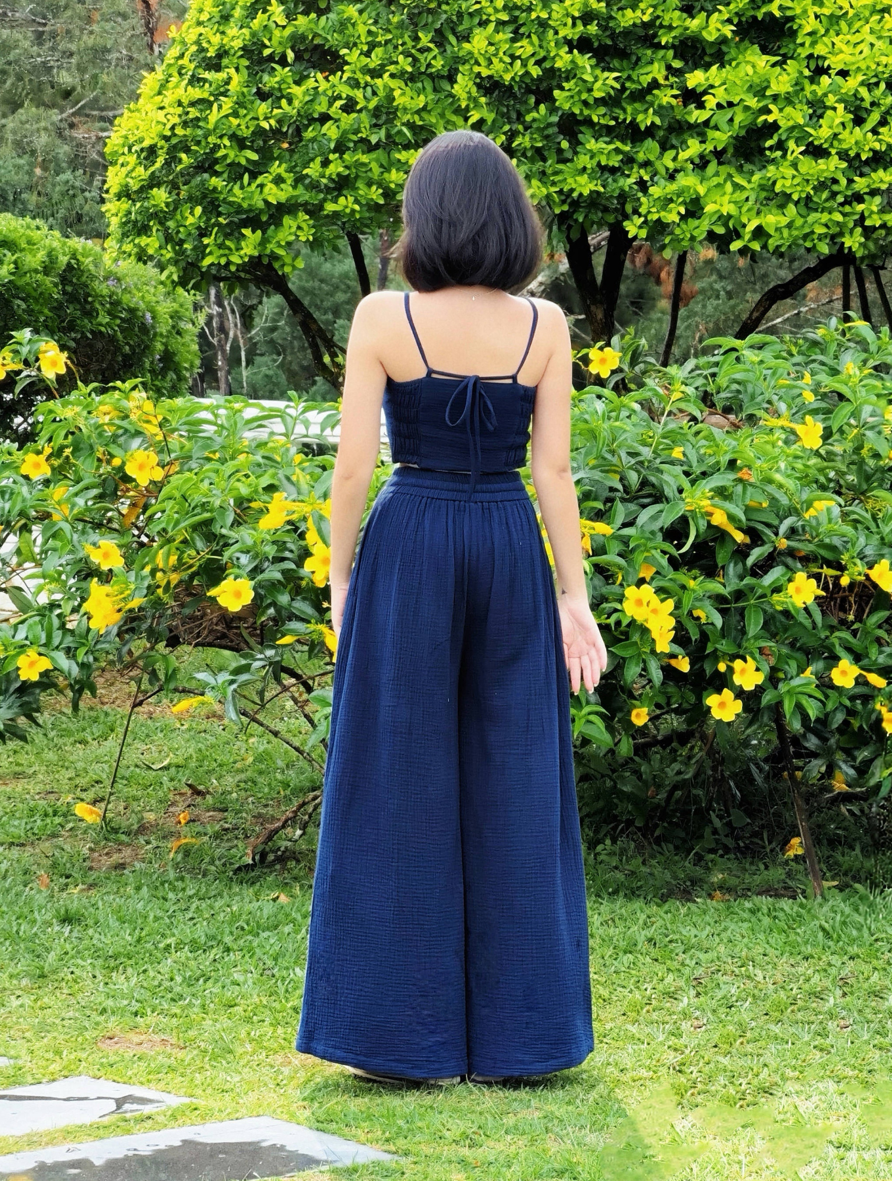 Himawari-website-strap-crop-indigo-8