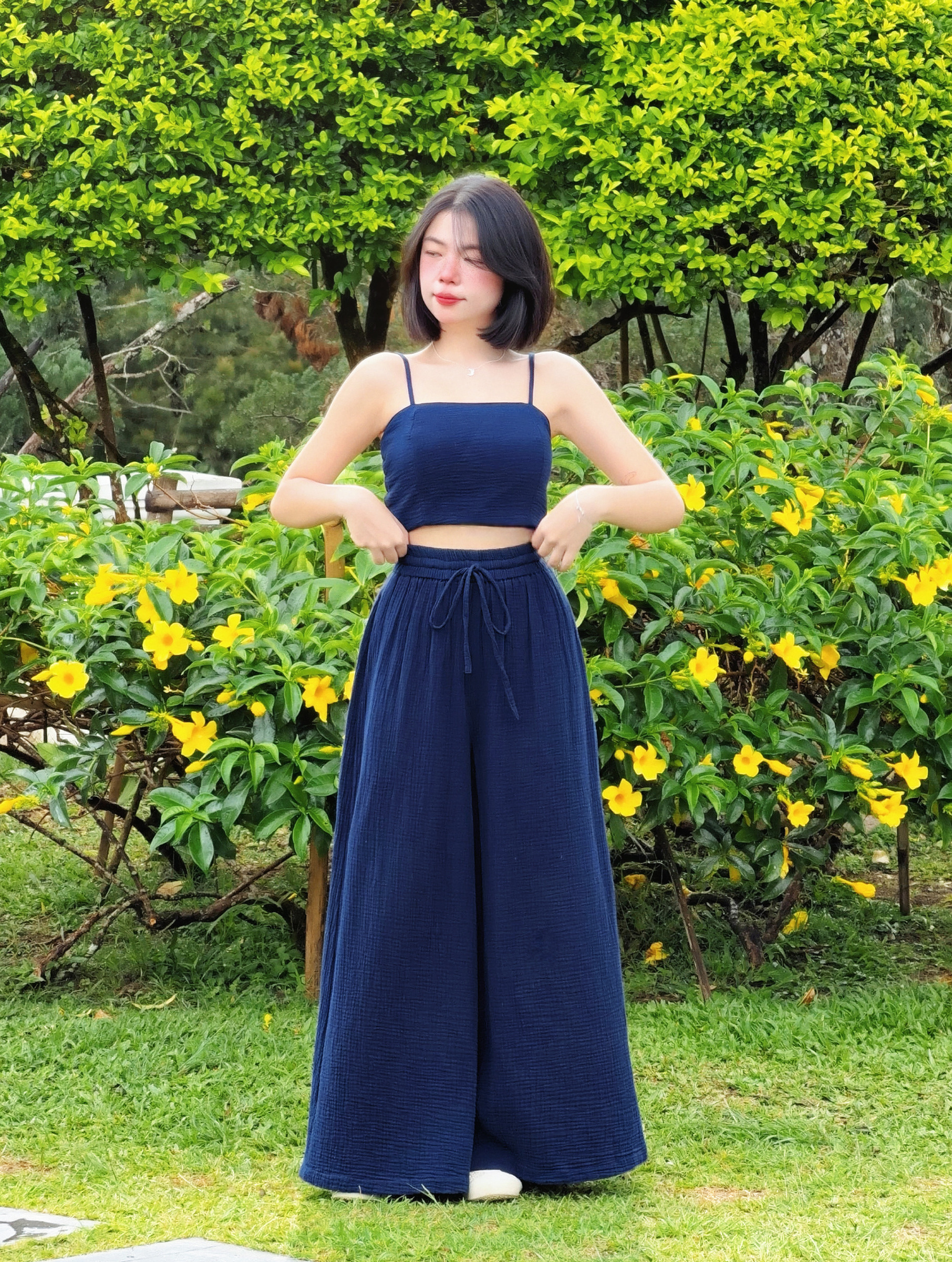 Himawari-website-strap-crop-indigo-9