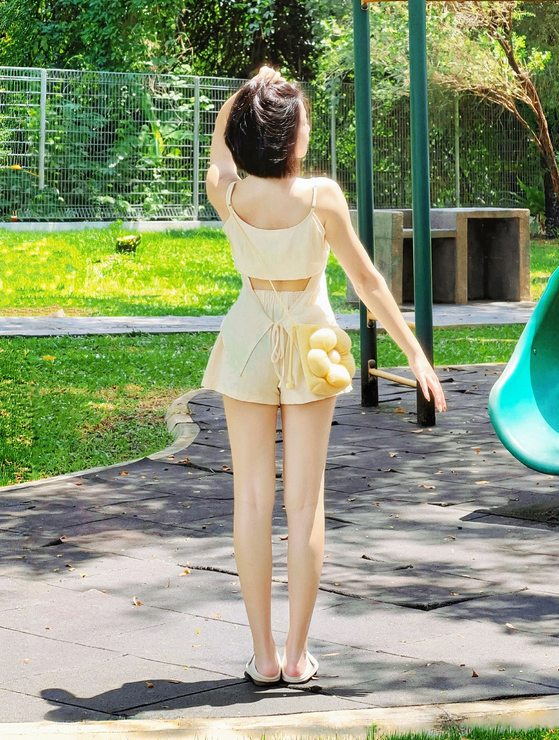 Himawari-website-cg-2way-tube-yllwflora-10
