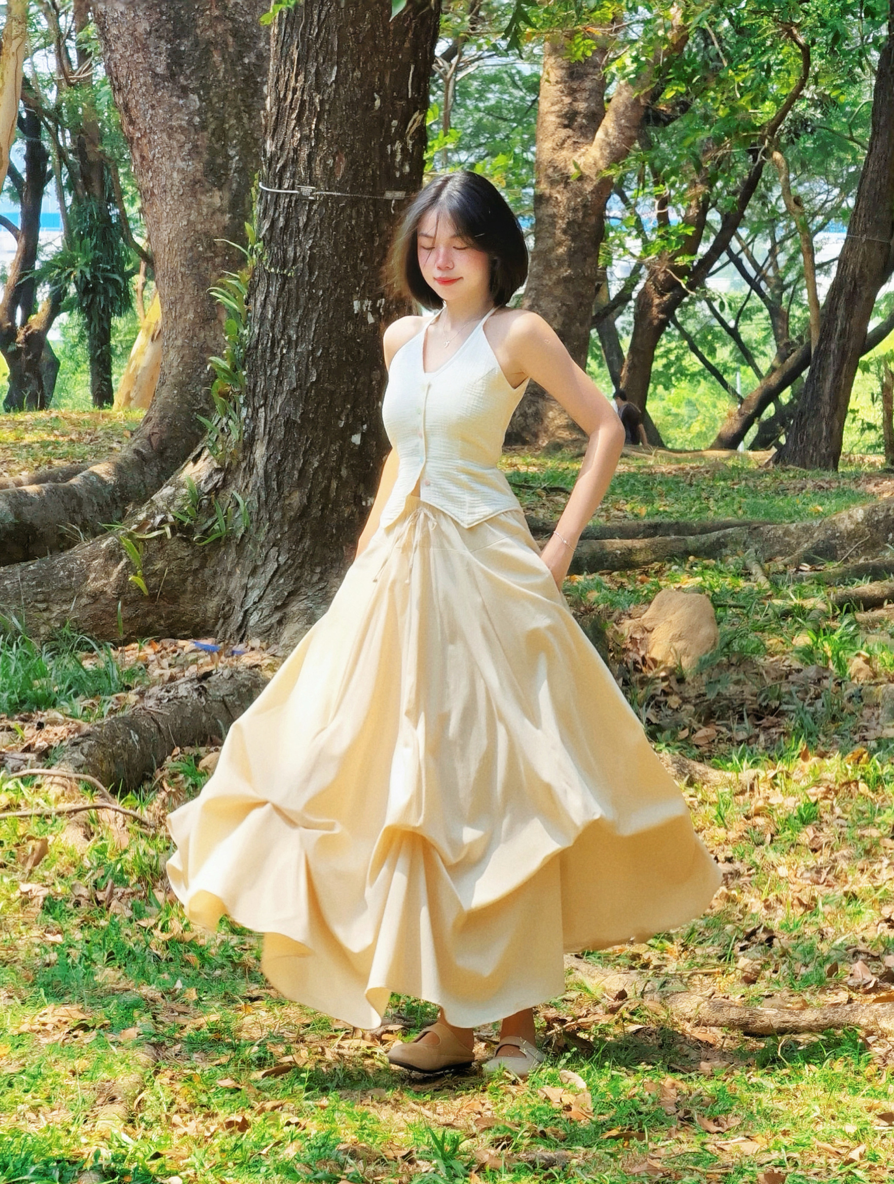 Himawari-website-halter-v-neck-cream-13