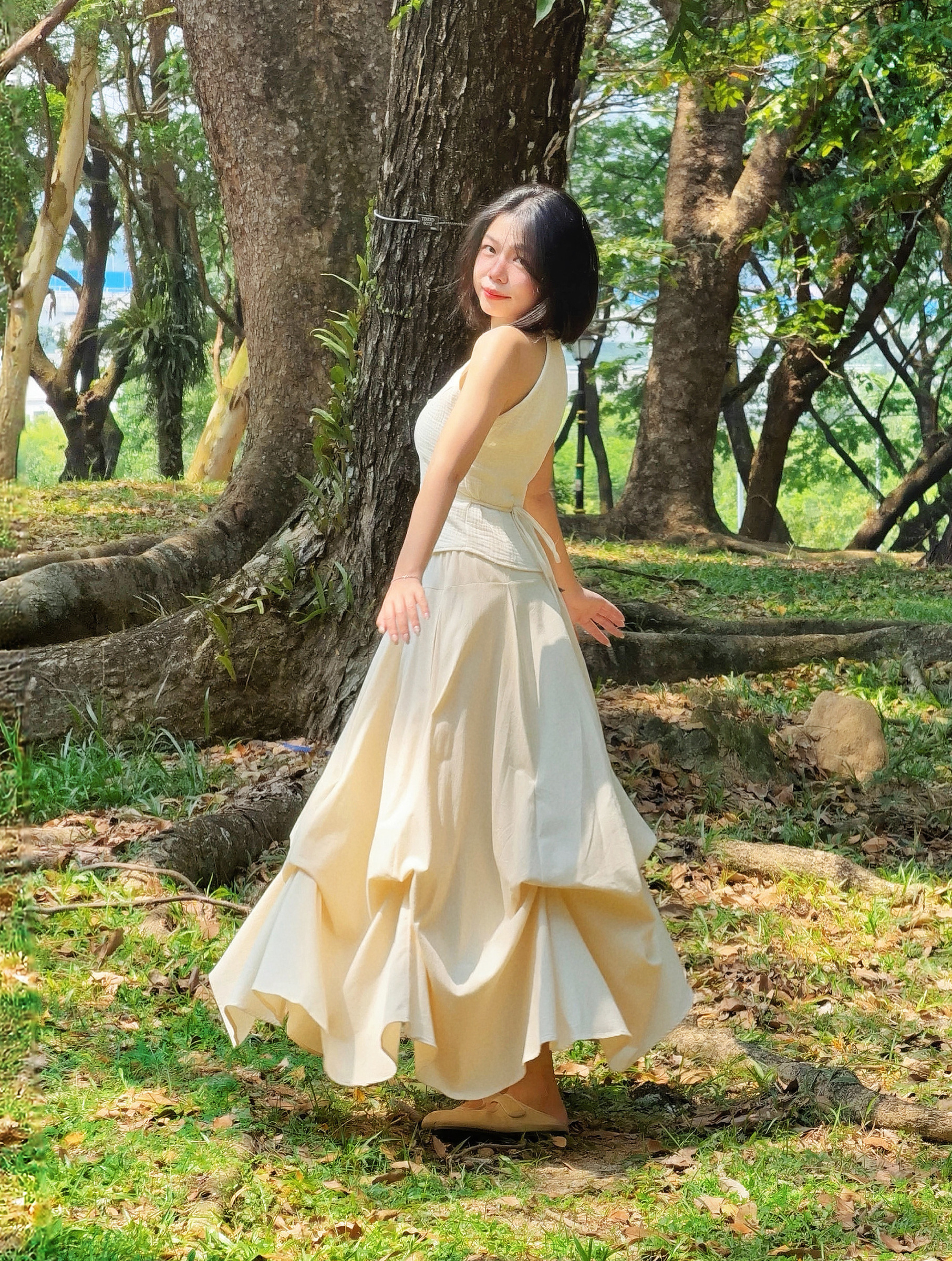 Himawari-website-halter-v-neck-cream-15