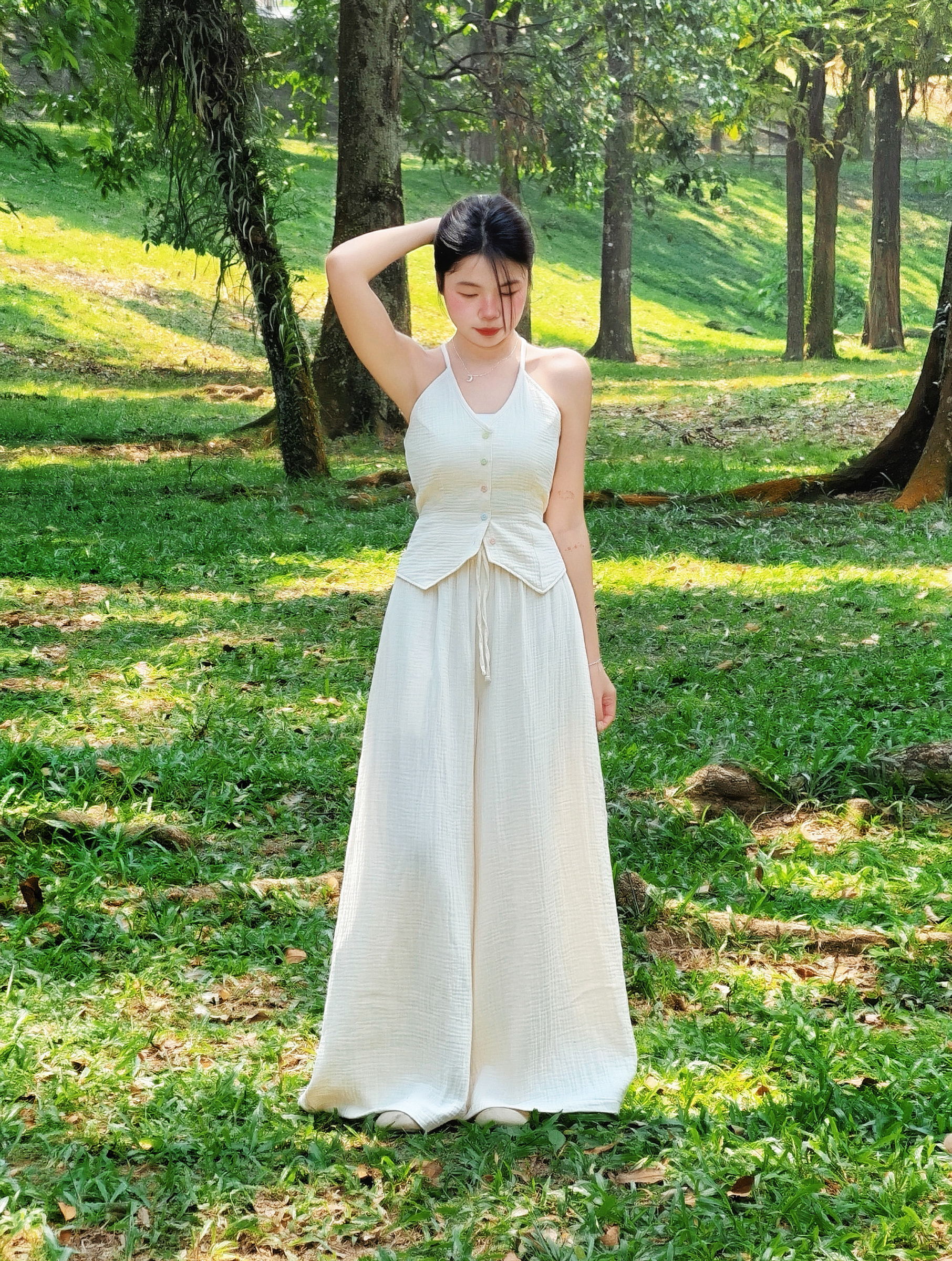 Himawari-website-halter-v-neck-cream-11