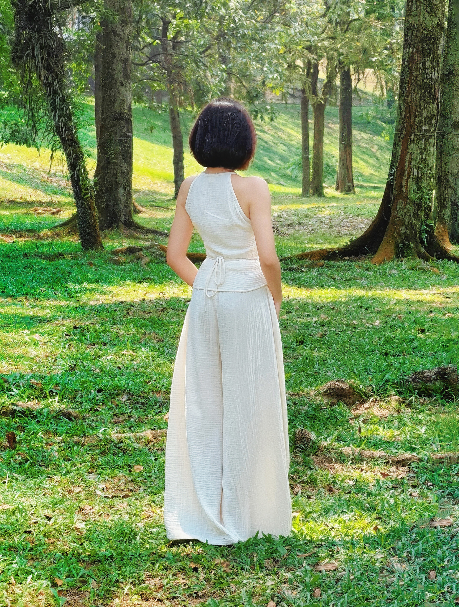 Himawari-website-halter-v-neck-cream-12