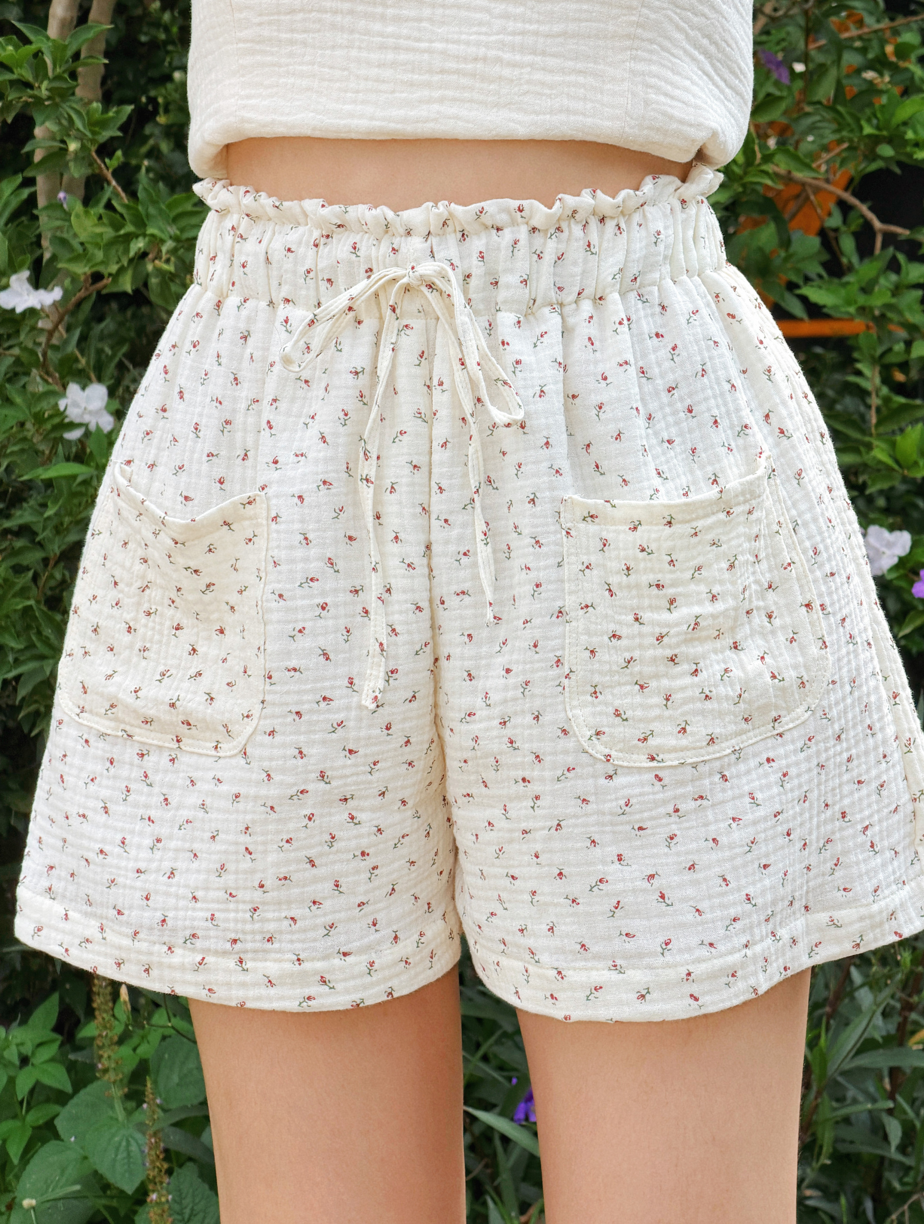 Himawari-website-redflower-shorts-4