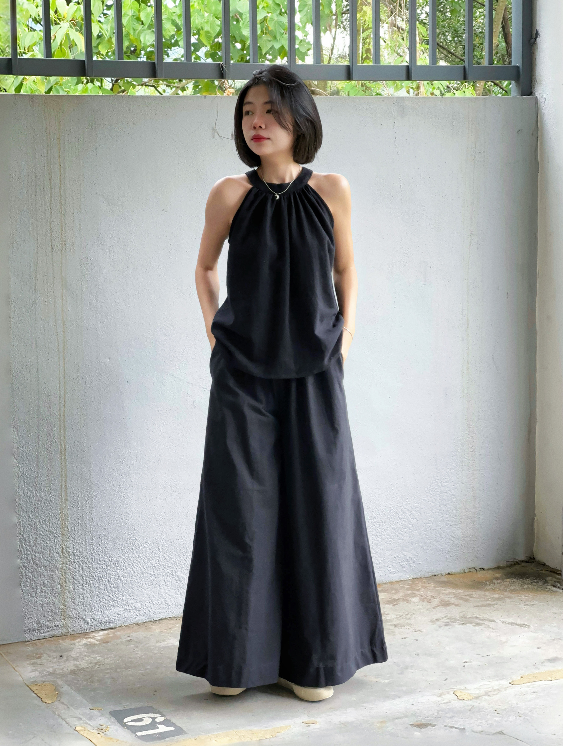 葵-website-halter-neck-black-5