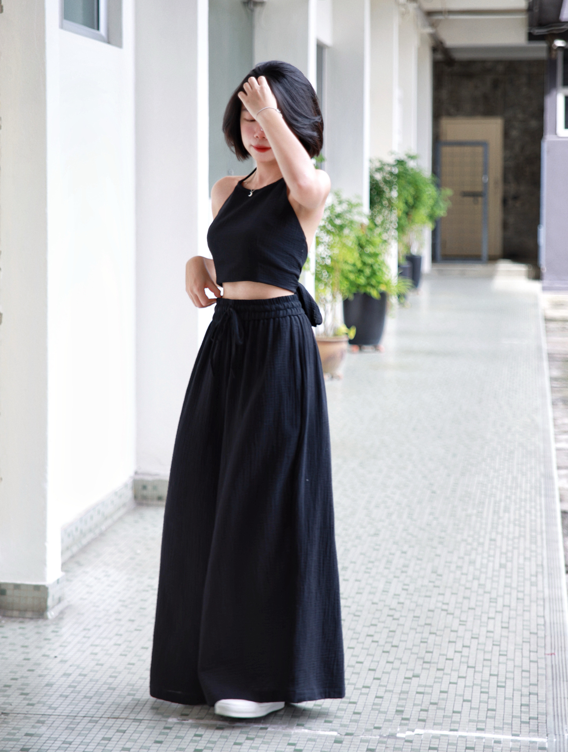 Himawari-website-openback-black-2