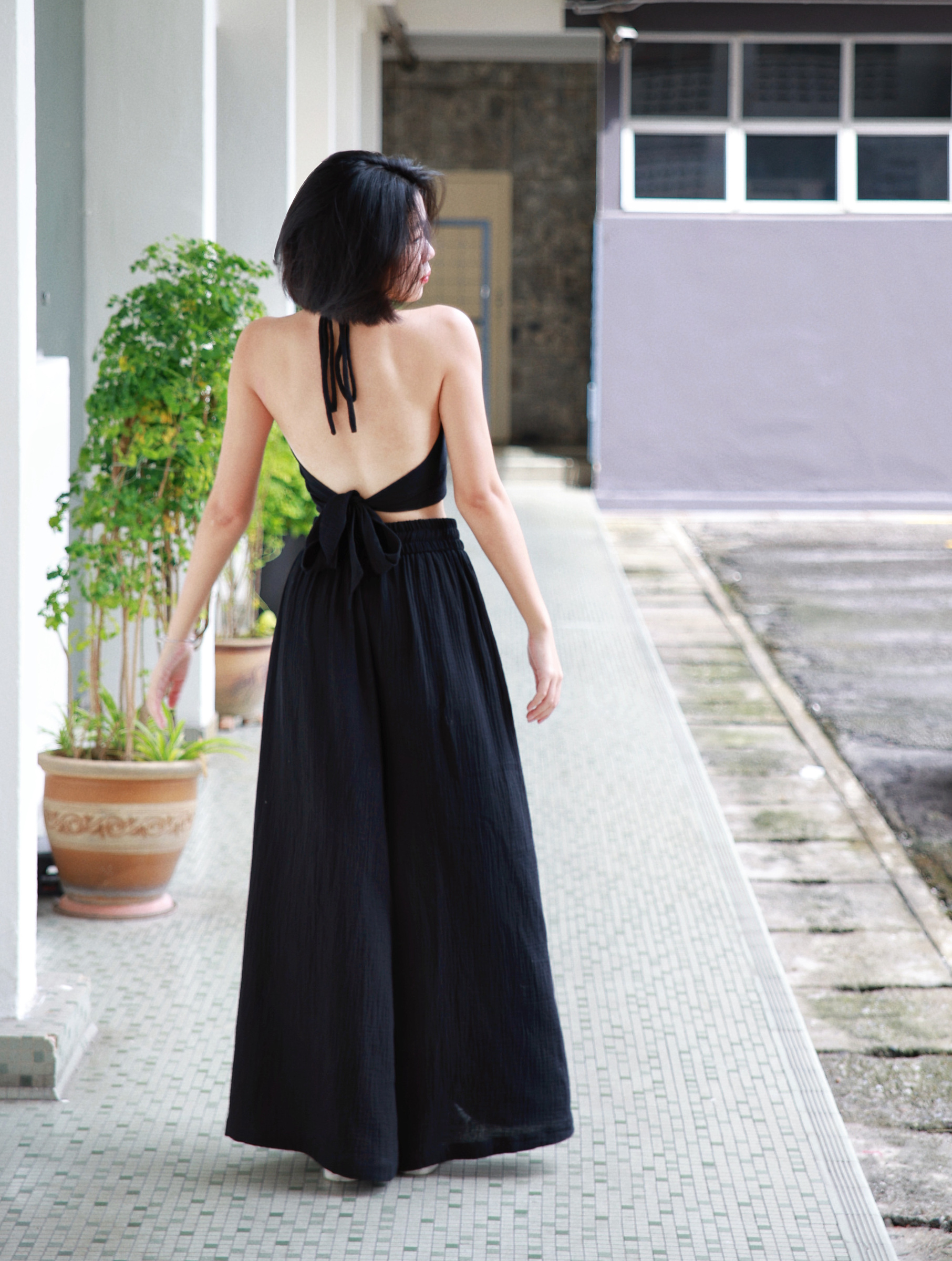 Himawari-website-openback-black-3