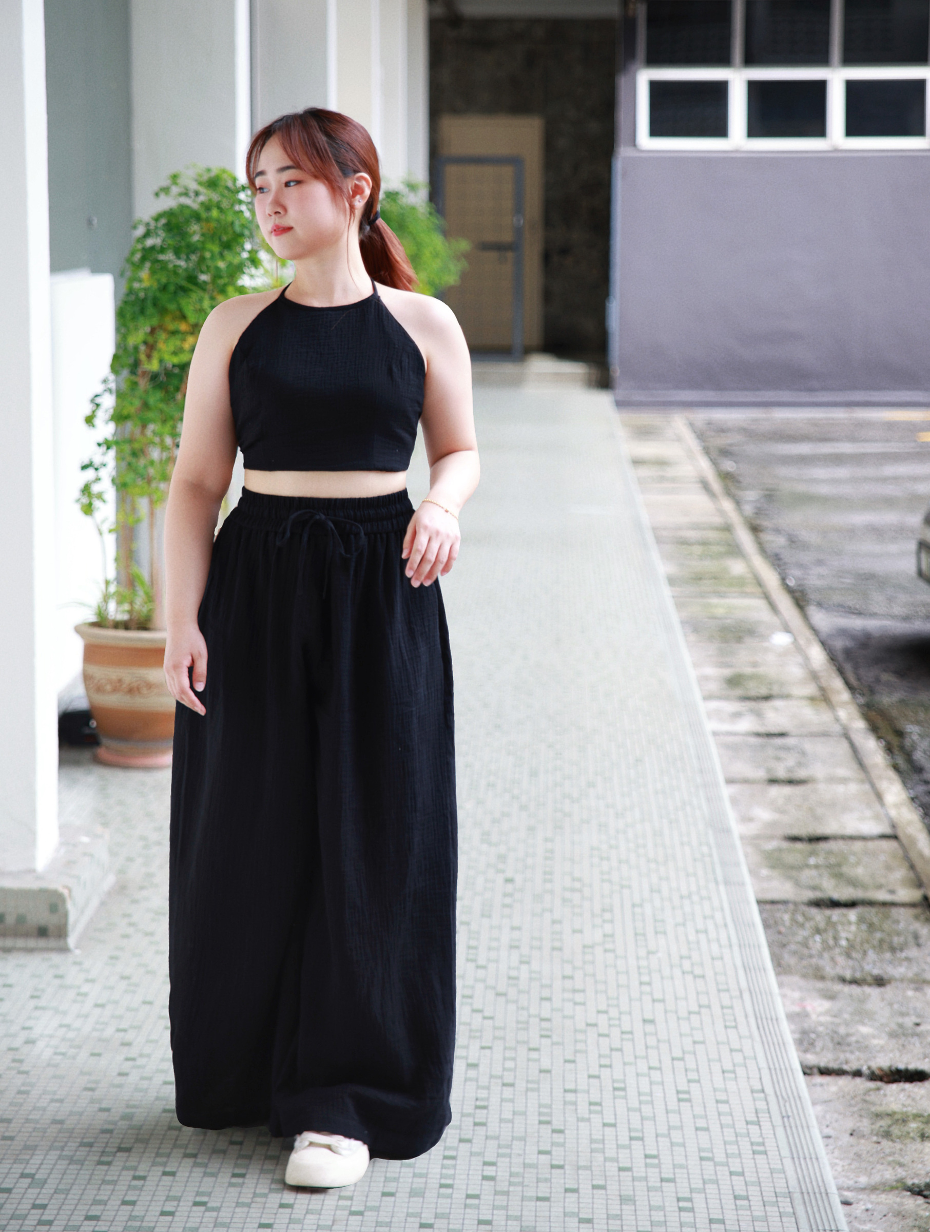 Himawari-website-openback-black-7