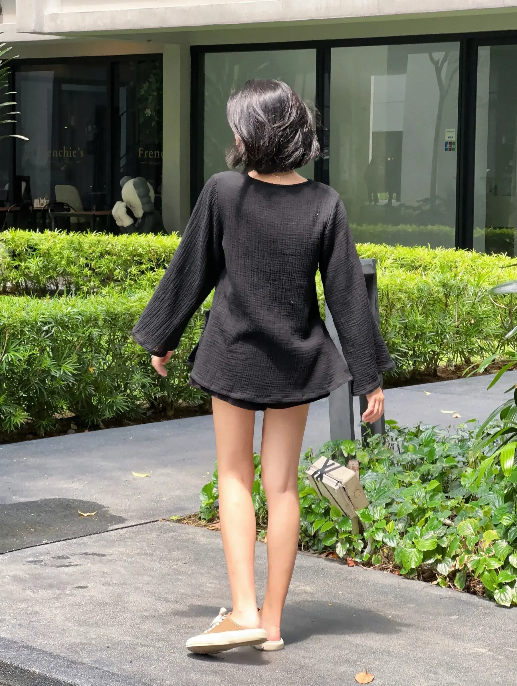 葵-website-cotton-v-neck-black-6